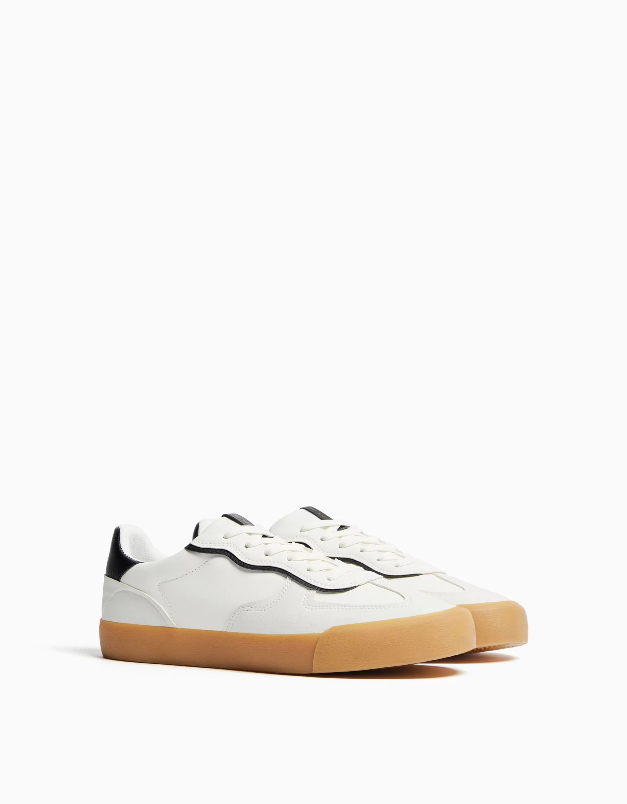 BERSHKA Chaussures*Baskets style rétro Noir