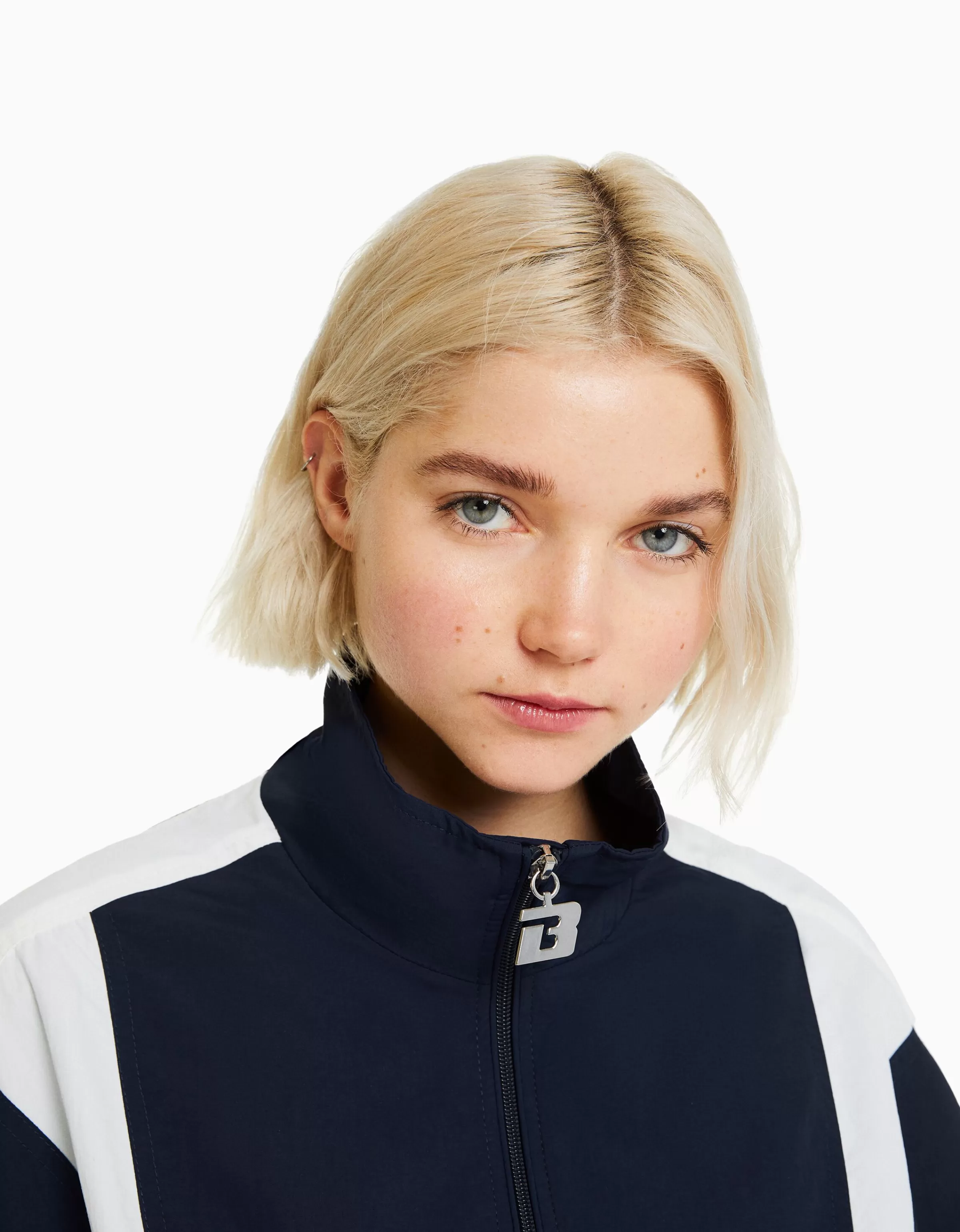 BERSHKA Vêtements*Blouson oversize effet nylon color block Bleu