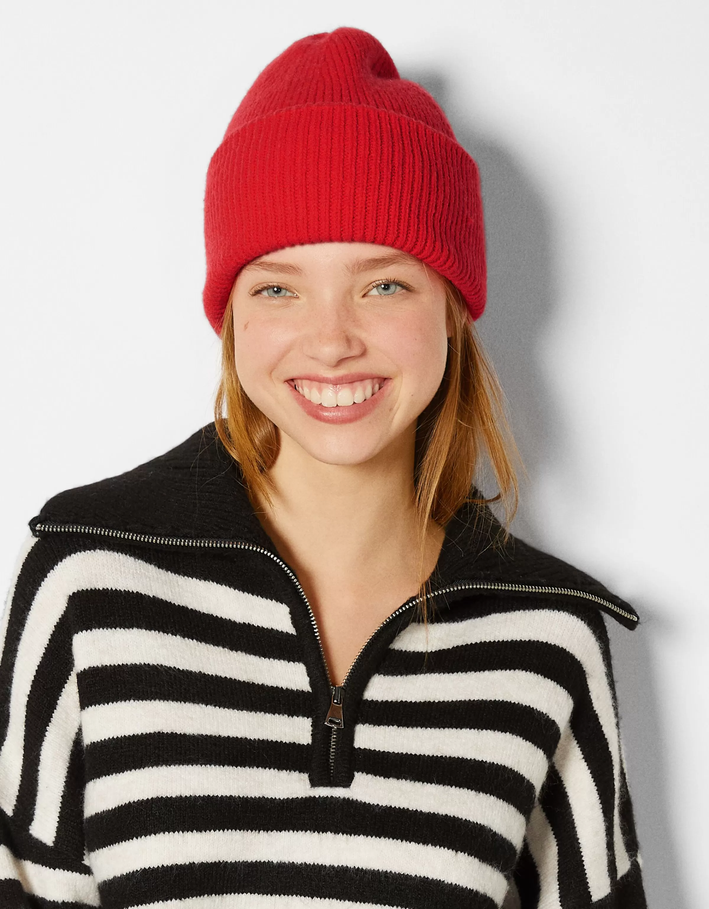 BERSHKA Tout voir*Bonnet coloré Rouge