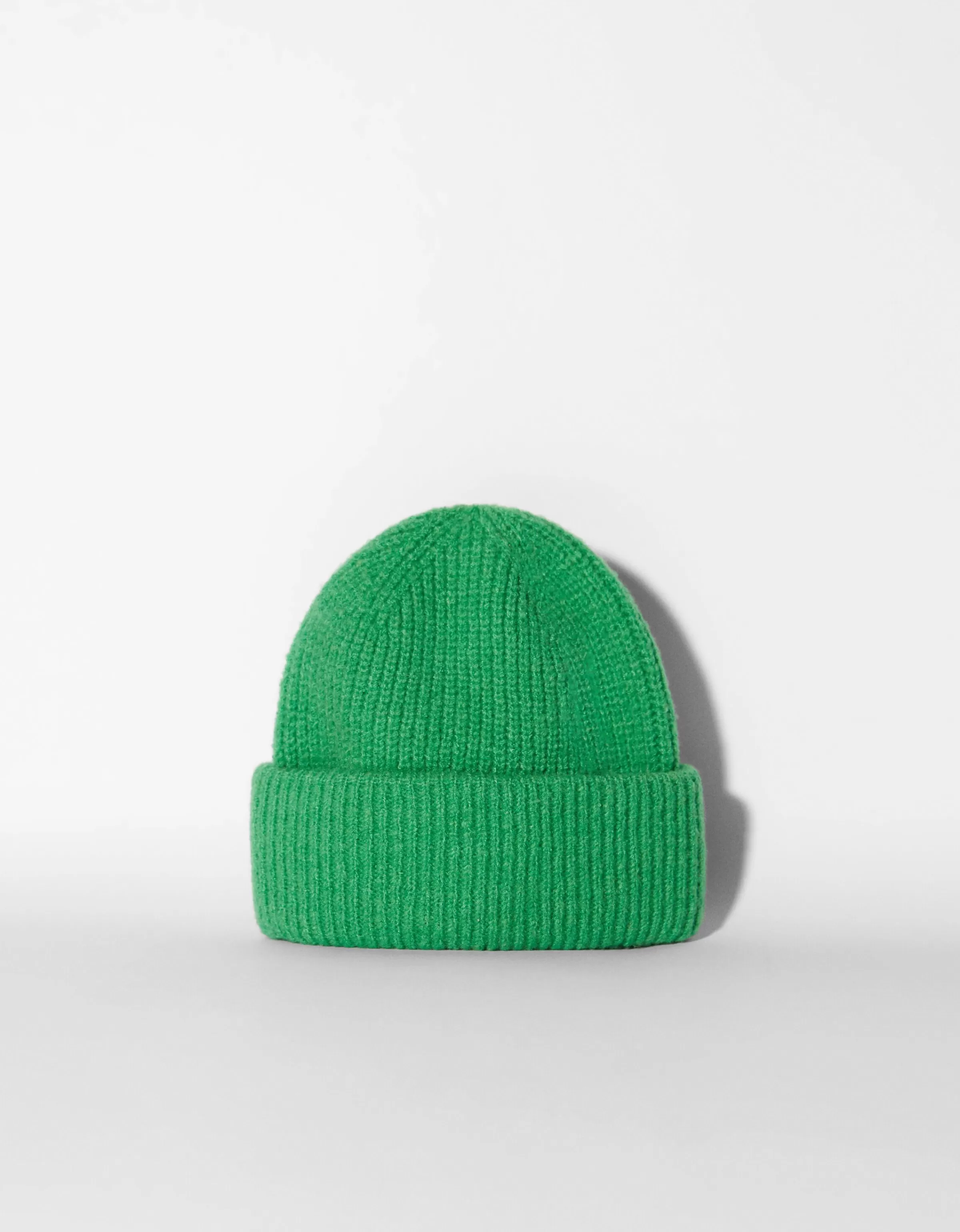 BERSHKA Join Life*Bonnet maille bord-côte Vert