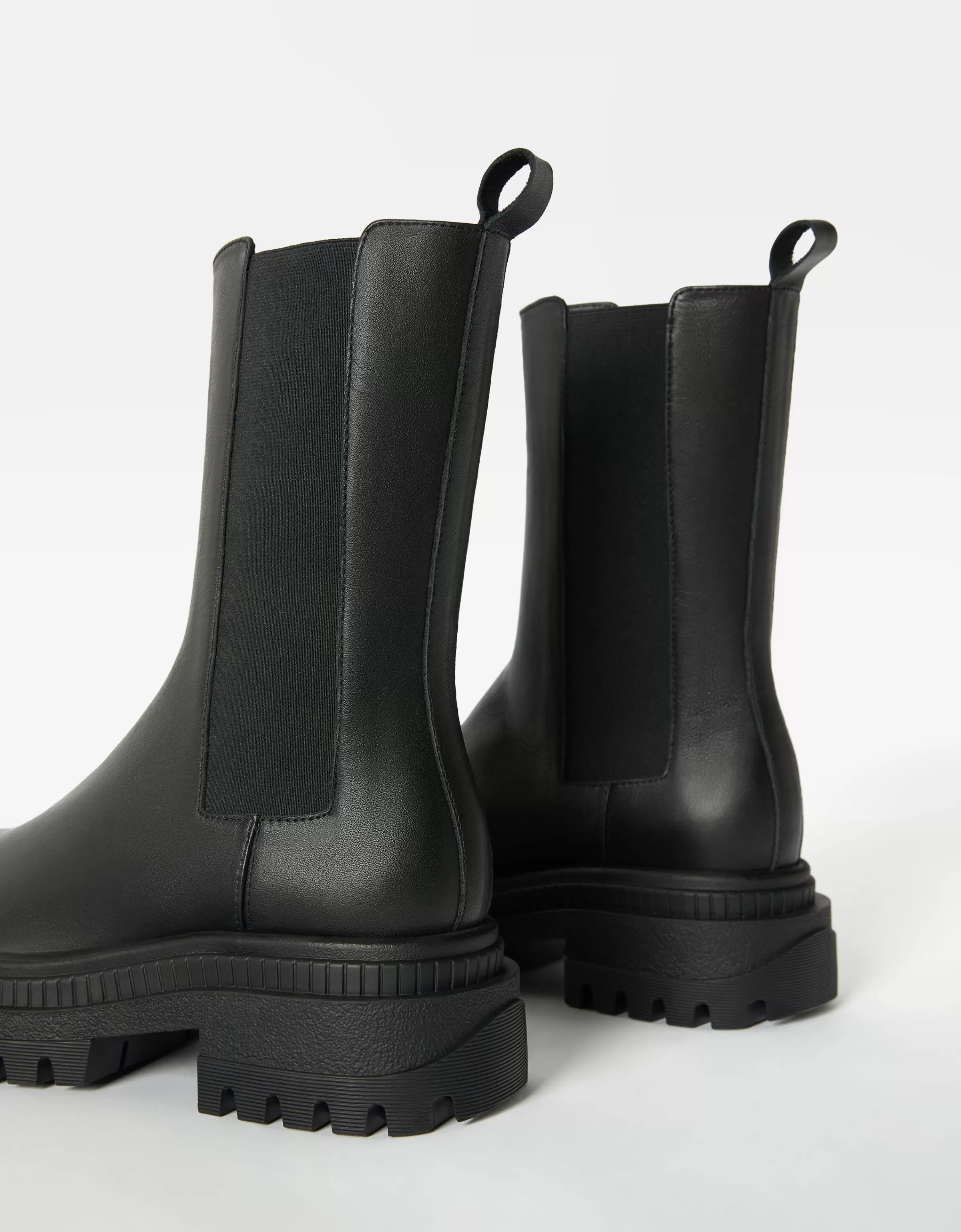 BERSHKA Similicuir*Bottines plates avec bandes élastiques CUIR Noir