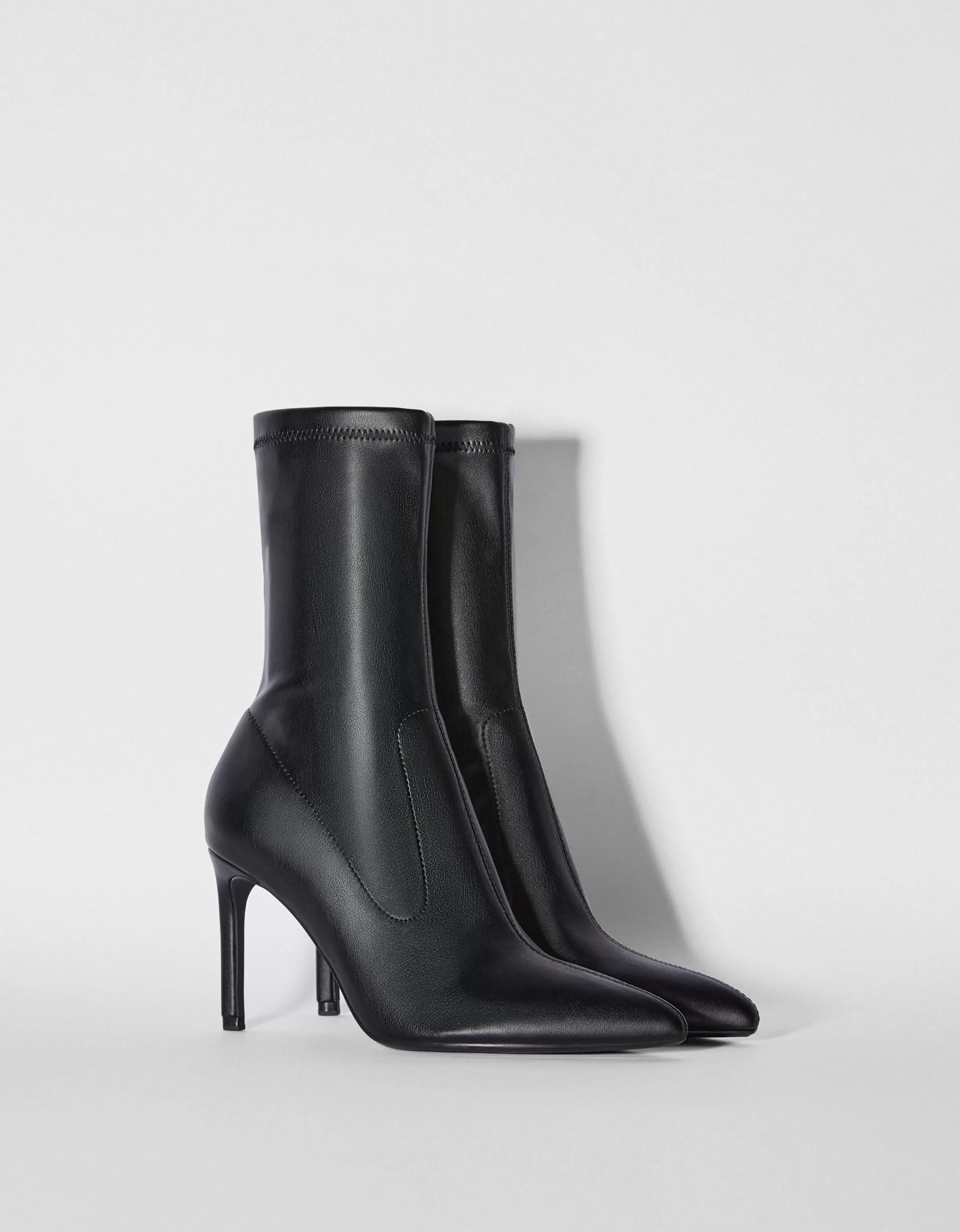 BERSHKA Bottes et bottines*Bottines talon moulantes Noir