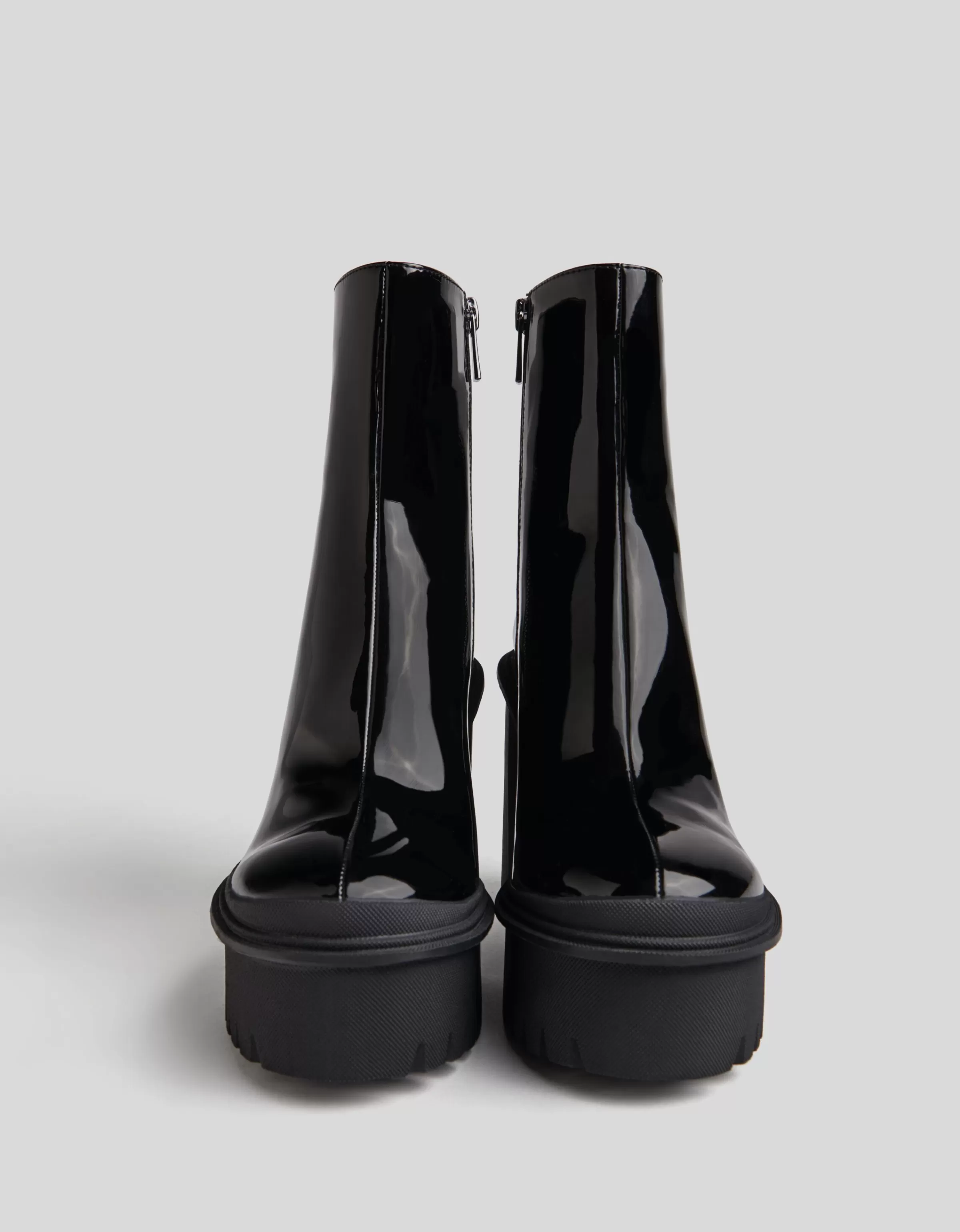 BERSHKA Shoes Arrival*Bottines talon plateforme vernies Noir