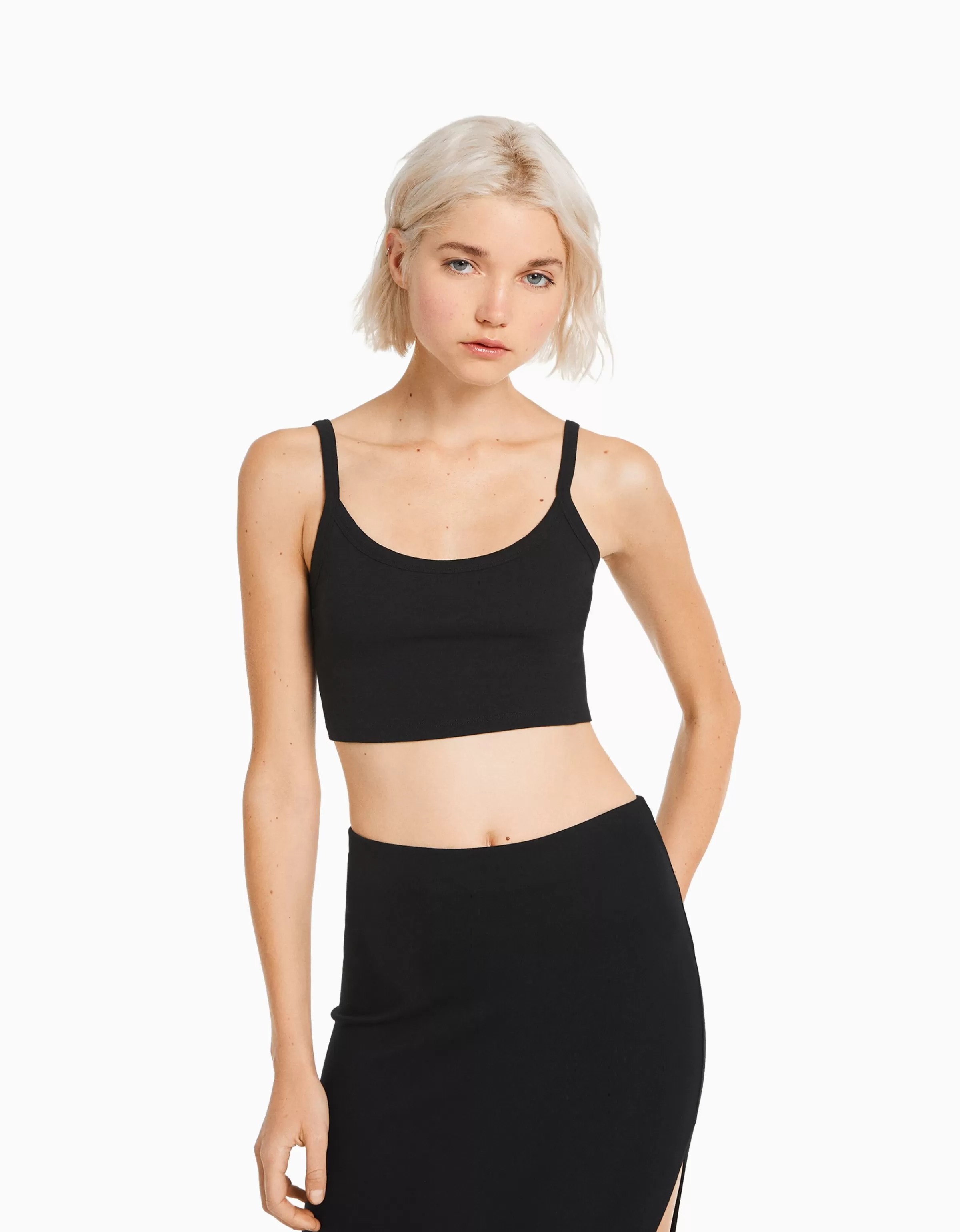 BERSHKA Tops et corsets*Crop top bretelles larges Noir