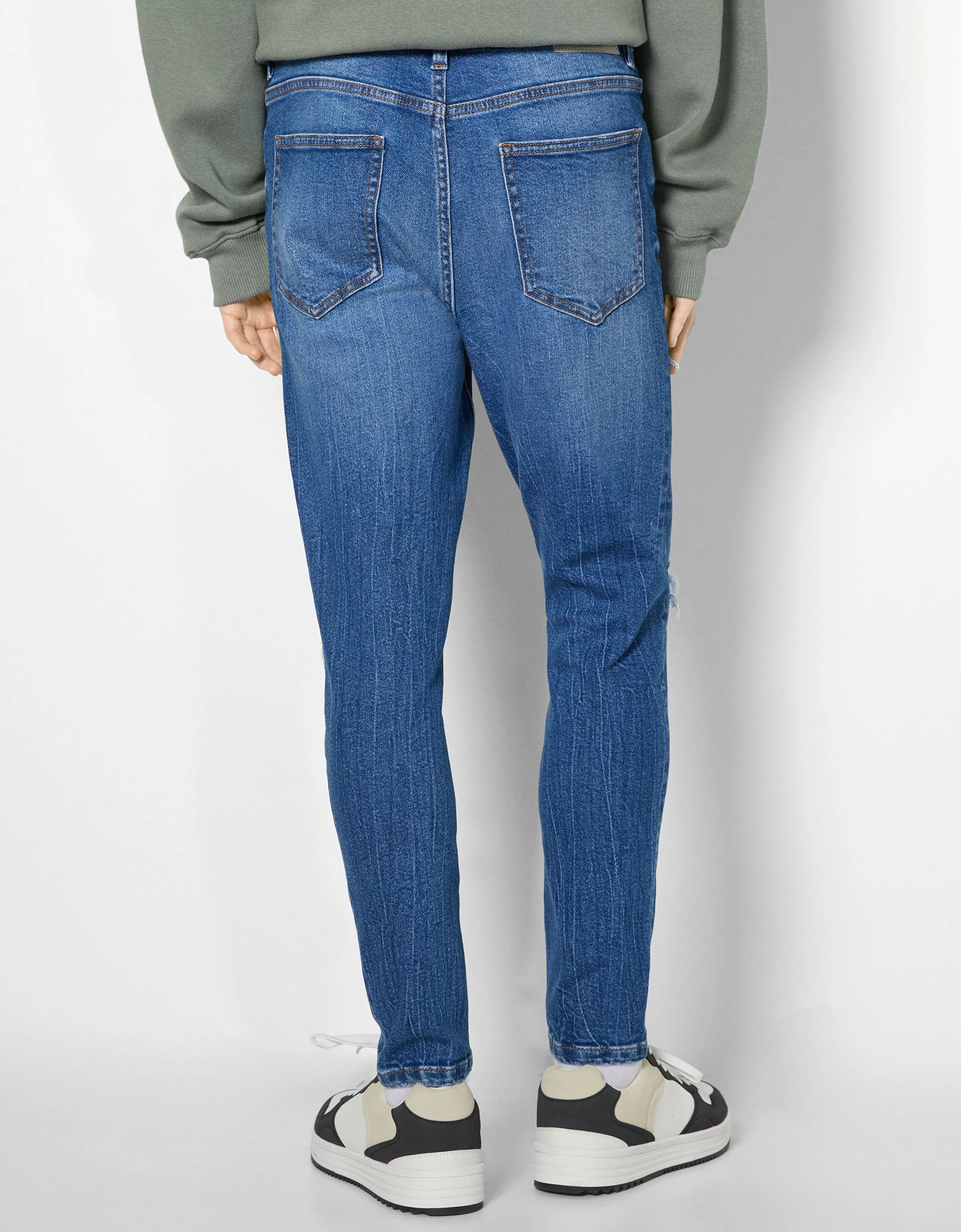 BERSHKA Jeans*Jean carotte déchiré Bleu