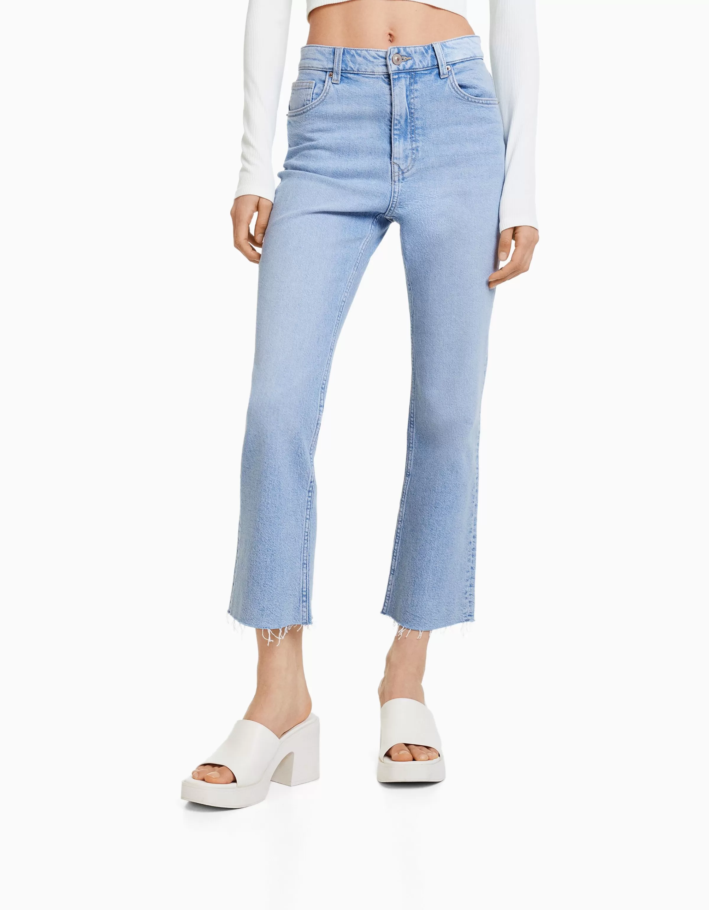 BERSHKA Vêtements*Jean cropped flare Bleu lavé