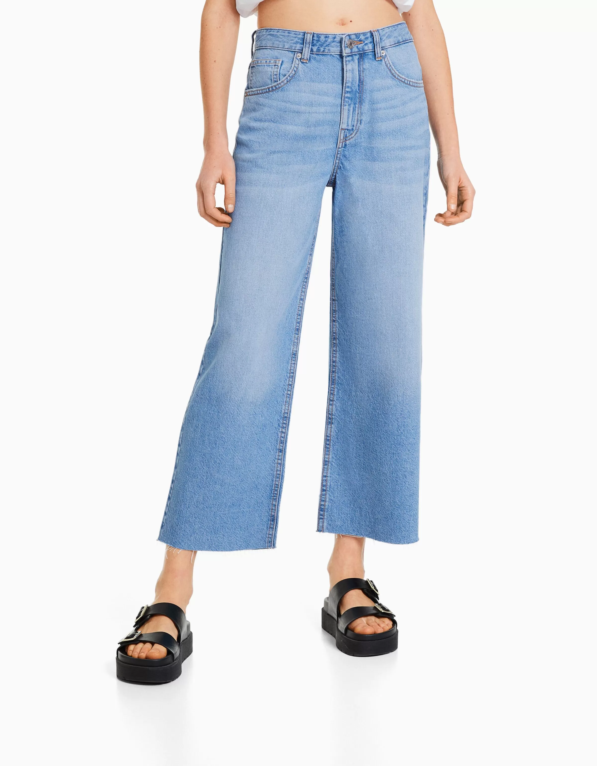 BERSHKA Jeans*Jean cropped wide leg Bleu clair