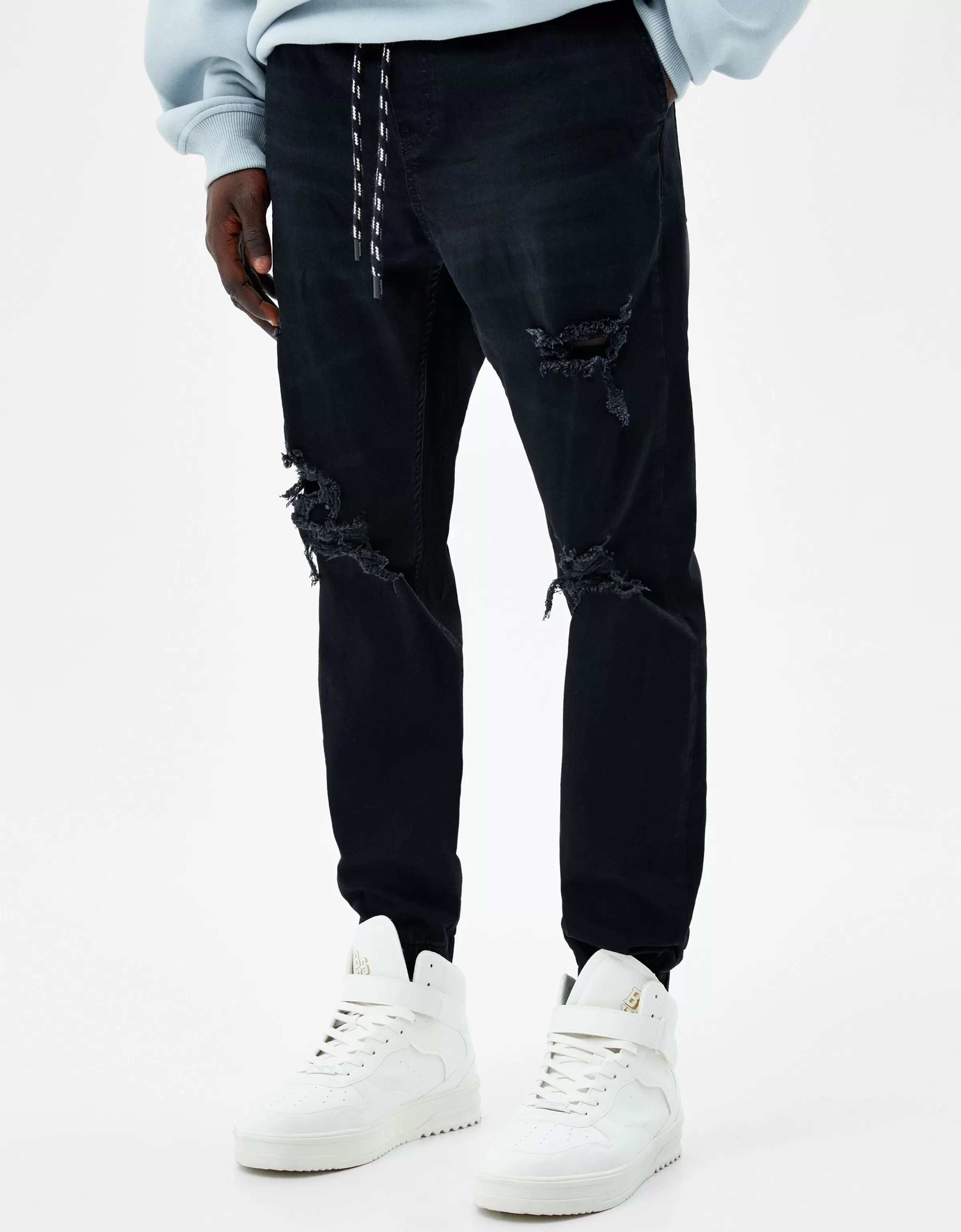 BERSHKA Pantalons et jeans*Jean jogger déchiré Bleu