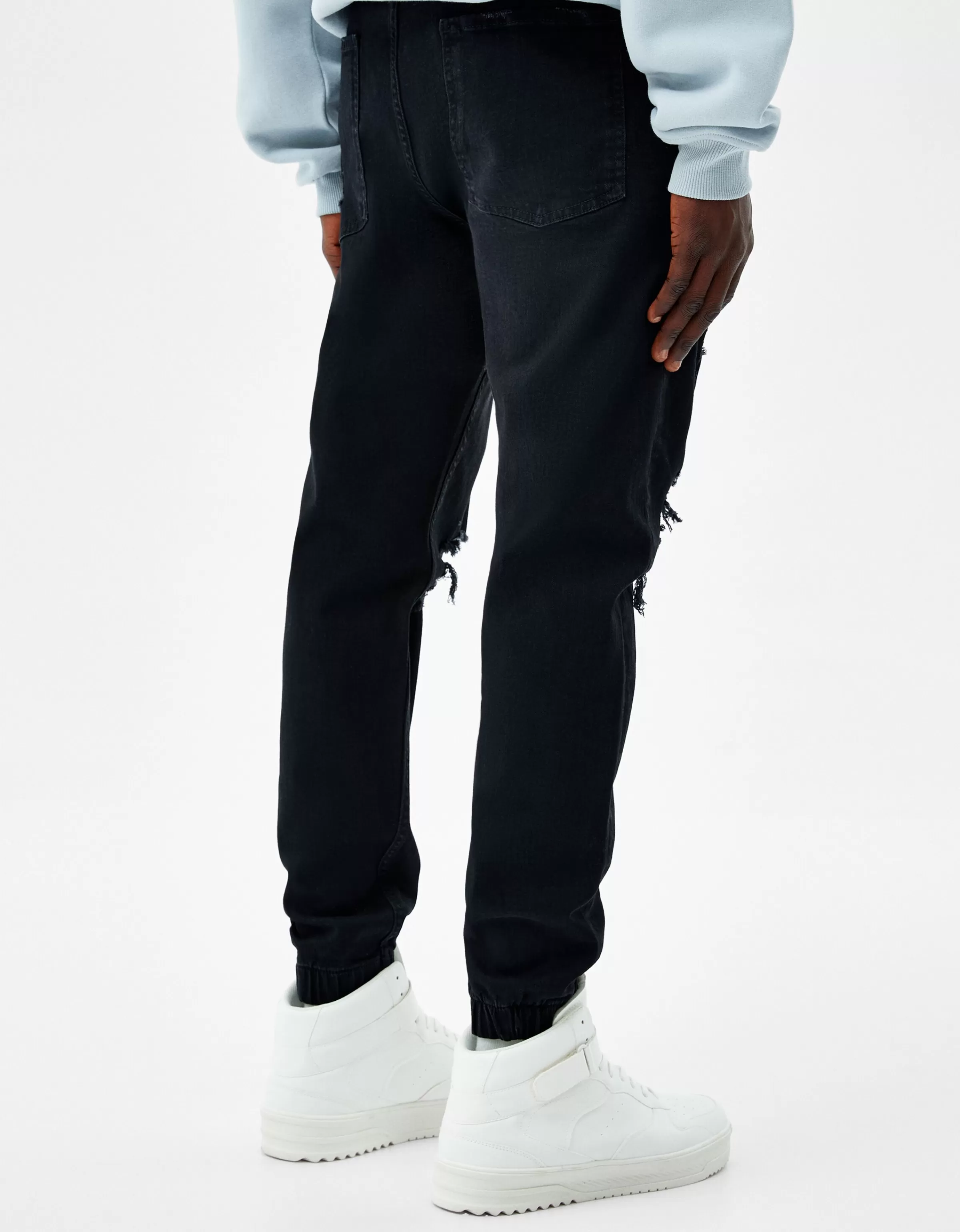 BERSHKA Pantalons et jeans*Jean jogger déchiré Bleu