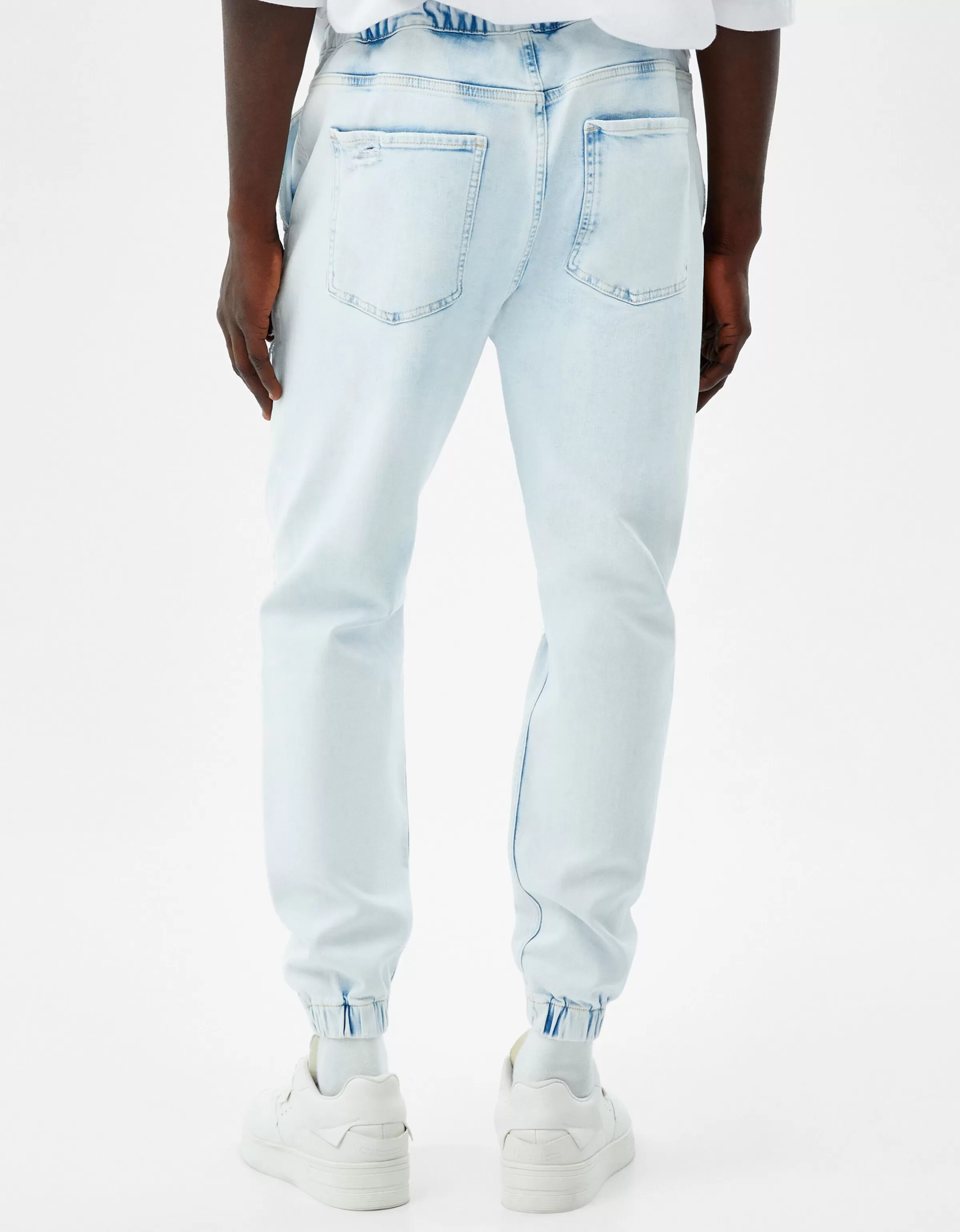 BERSHKA Pantalons et jeans*Jean jogger déchiré Bleu