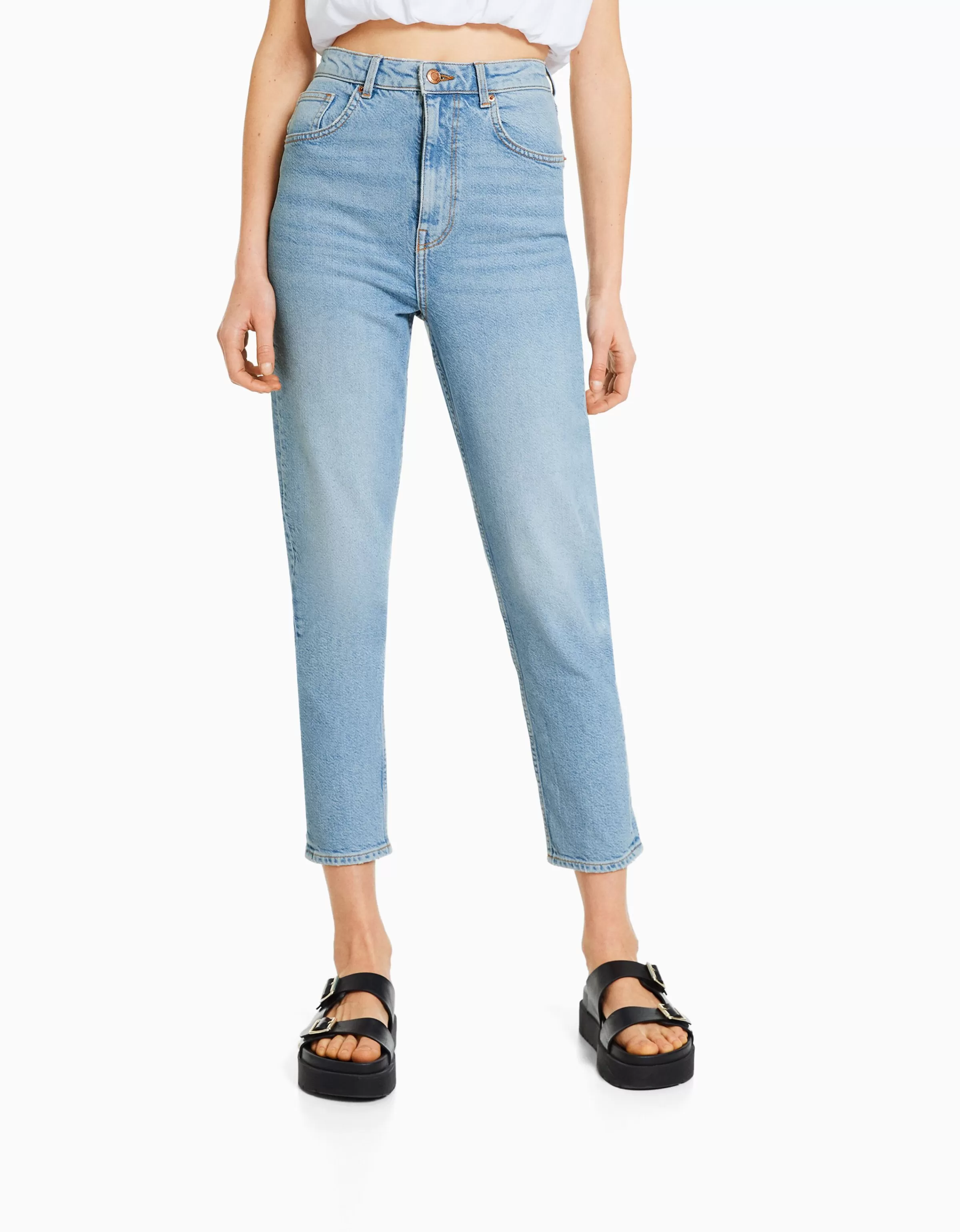 BERSHKA Jeans*Jean mom slim décontracté Bleu lavé