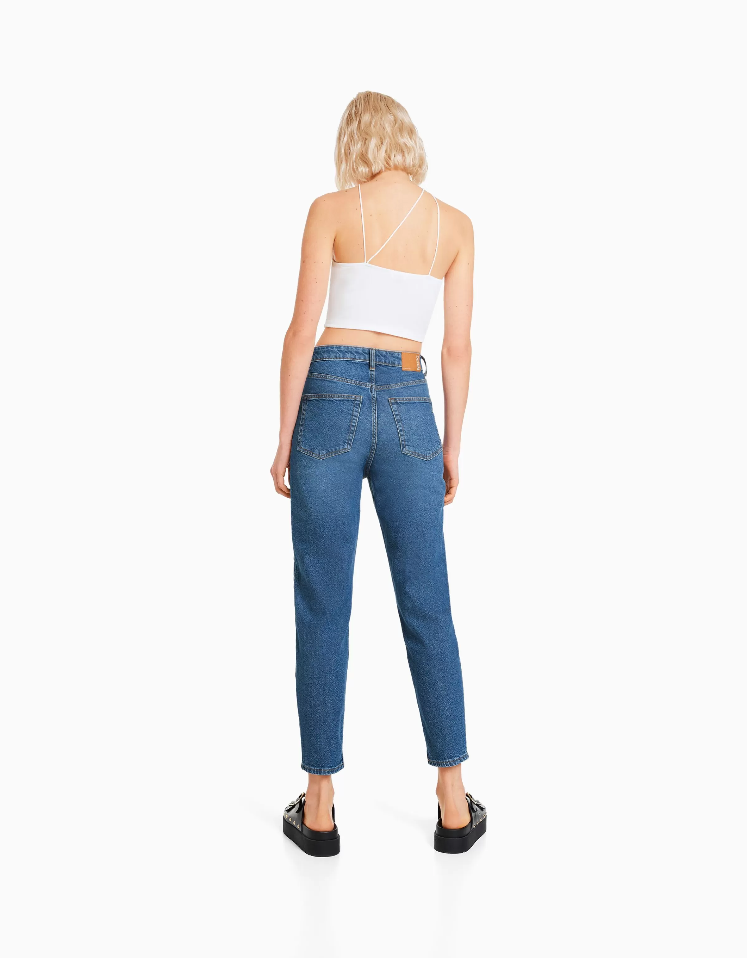 BERSHKA Jeans*Jean mom slim décontracté Bleu lavé