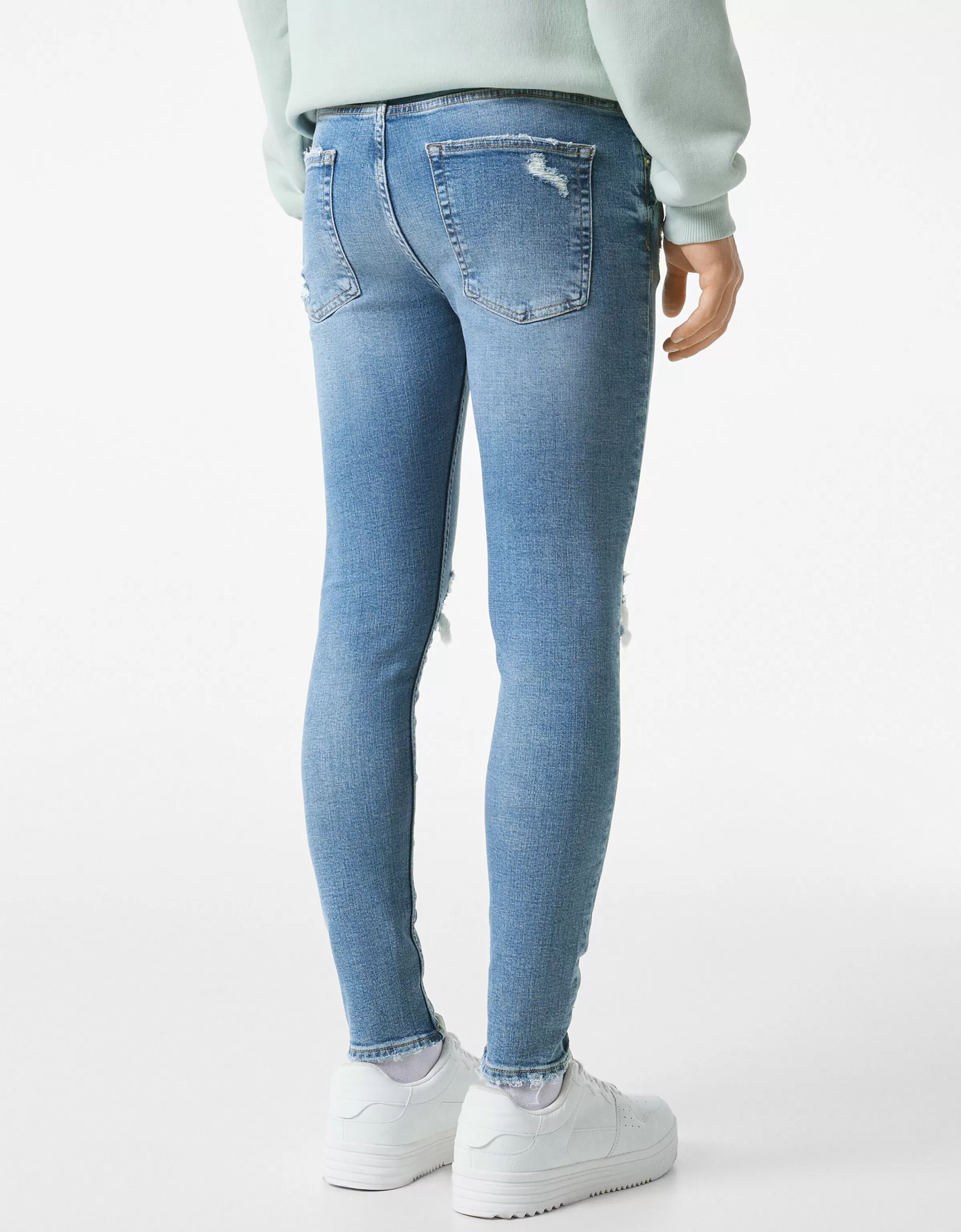 BERSHKA Pantalons et jeans*Jeans super skinny déchirés Bleu lavé