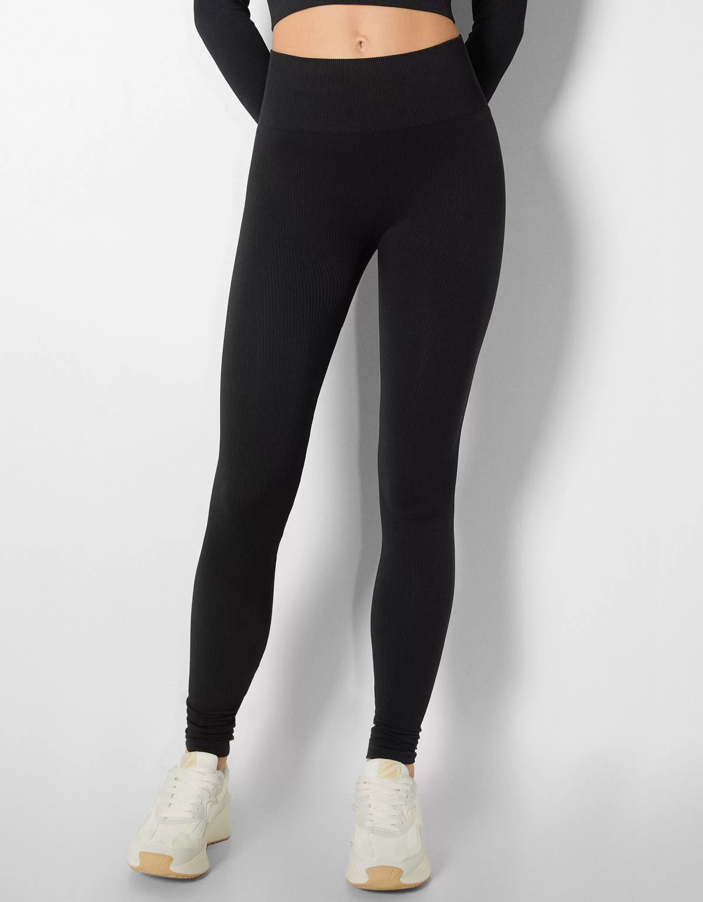 BERSHKA Pantalons*Leggings sans coutures Noir