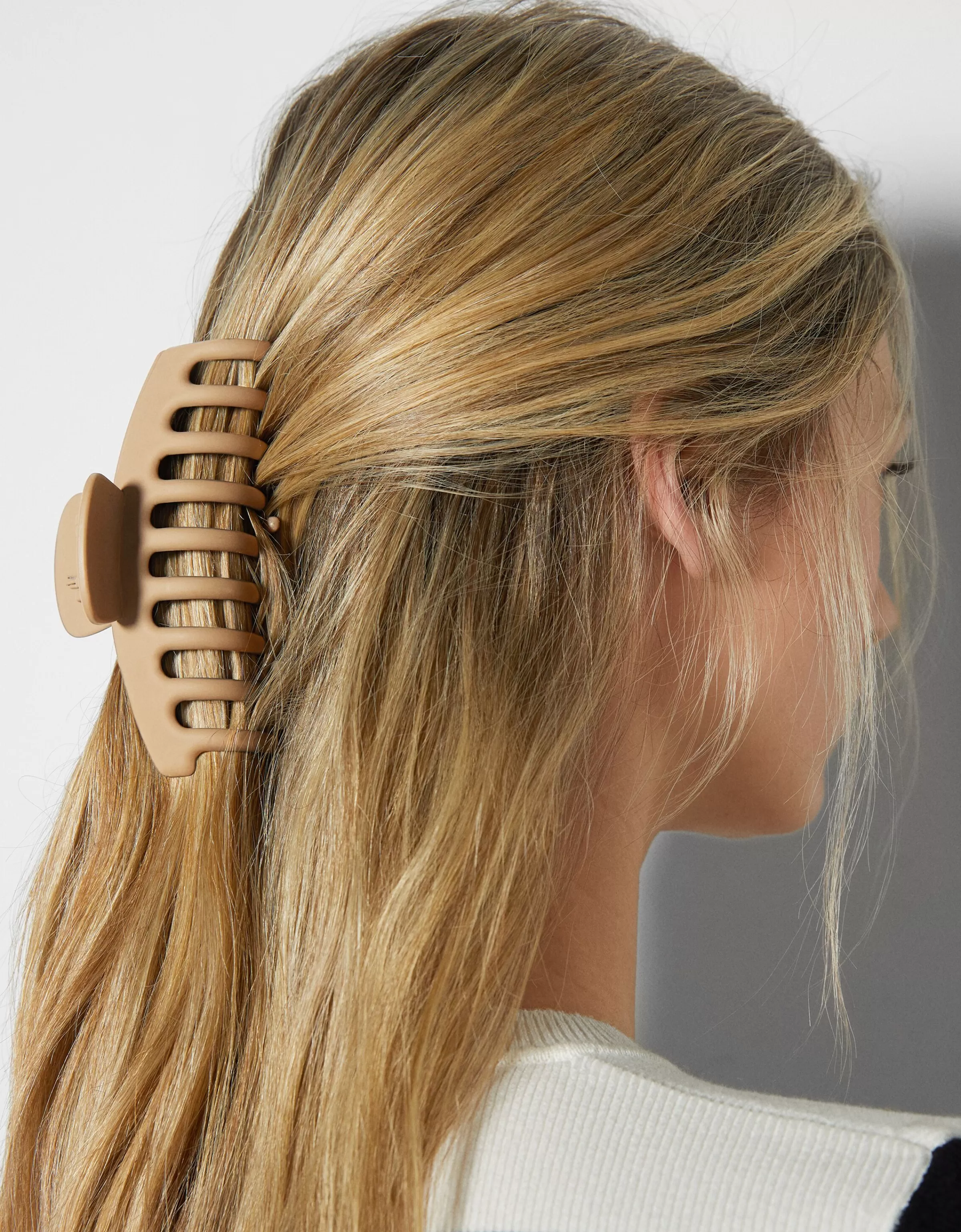 BERSHKA Accessoires cheveux*Lot 2 pinces à cheveux de couleur Marron