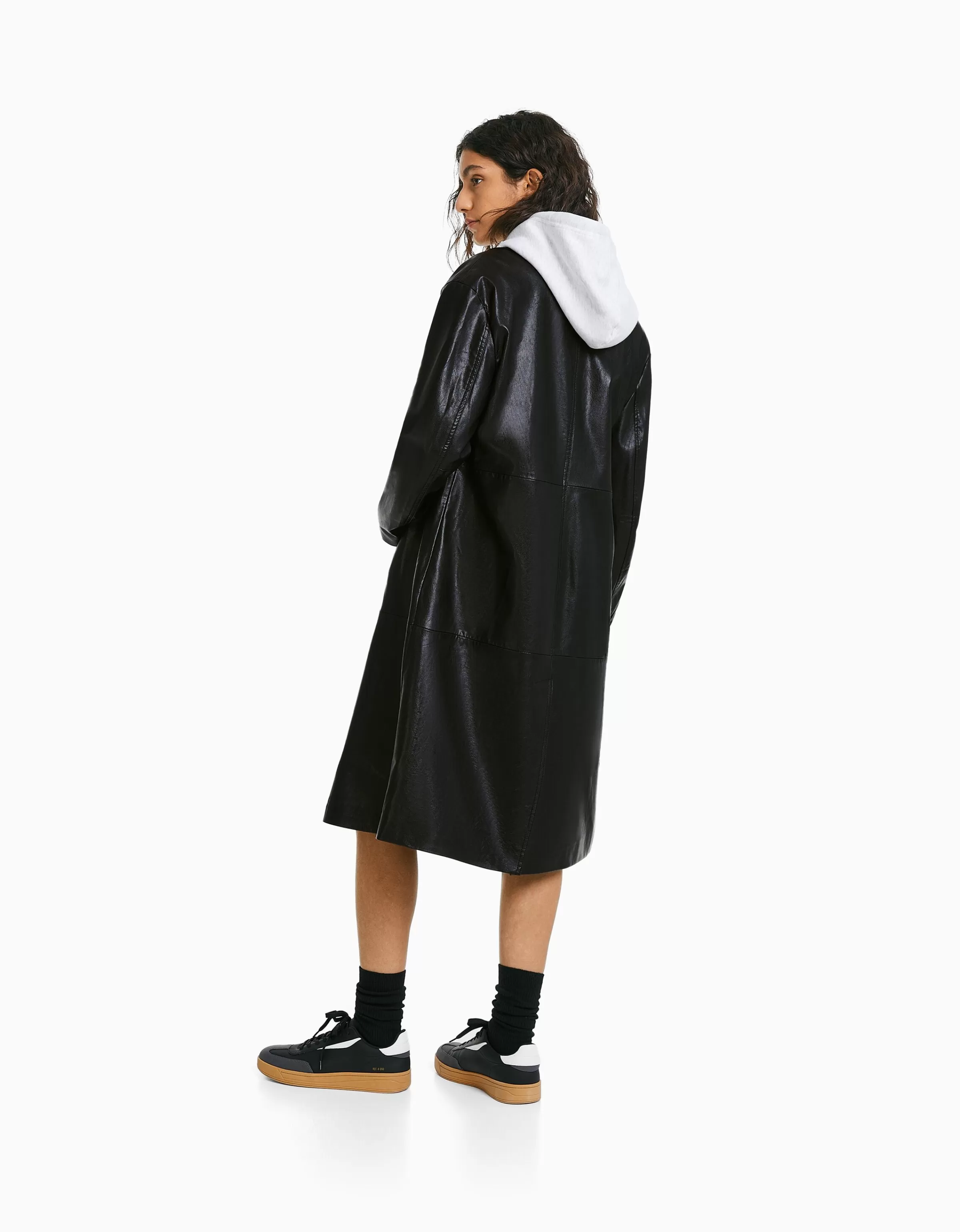 BERSHKA Similicuir*Manteau long en similicuir Noir