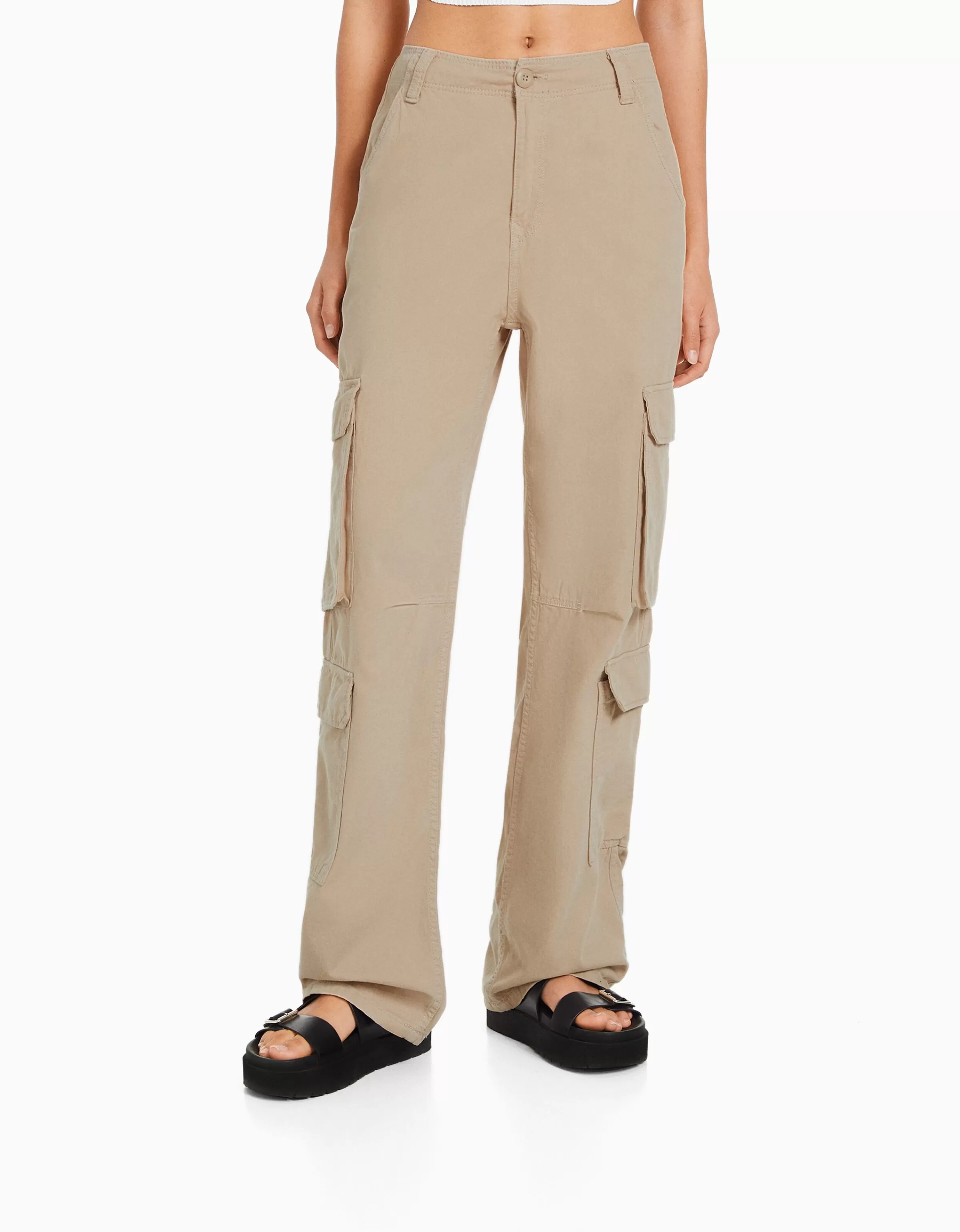 BERSHKA Pantalons*Pantalon cargo moulant serge multipoches Kaki