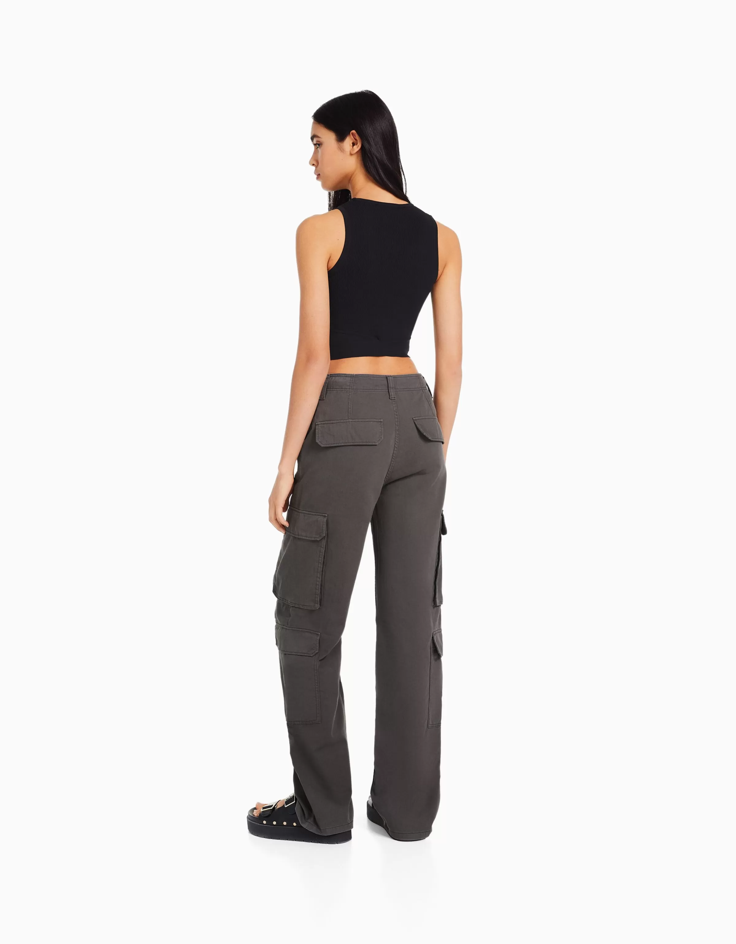 BERSHKA Pantalons*Pantalon cargo moulant serge multipoches Kaki