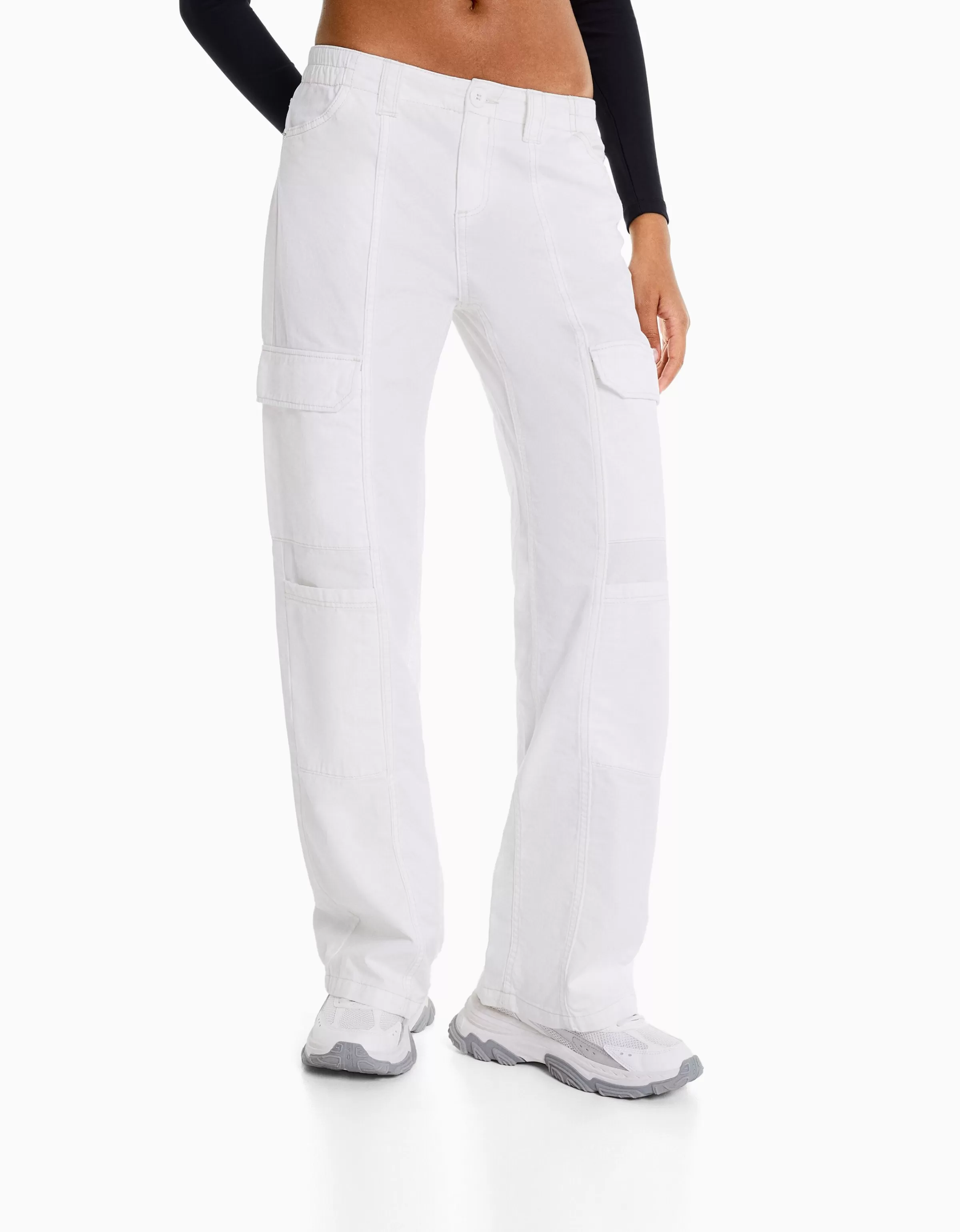 BERSHKA Pantalons*Pantalon cargo taille basse coton fil contraste Blanc cassé