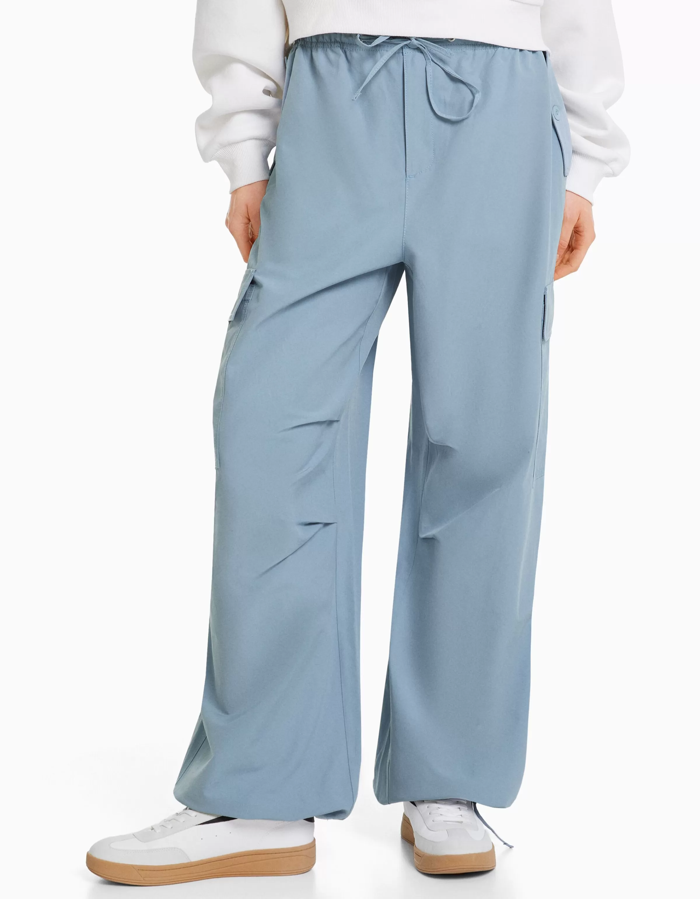 BERSHKA BSK Teen*Pantalon jogger cargo parachute Bleu lavé