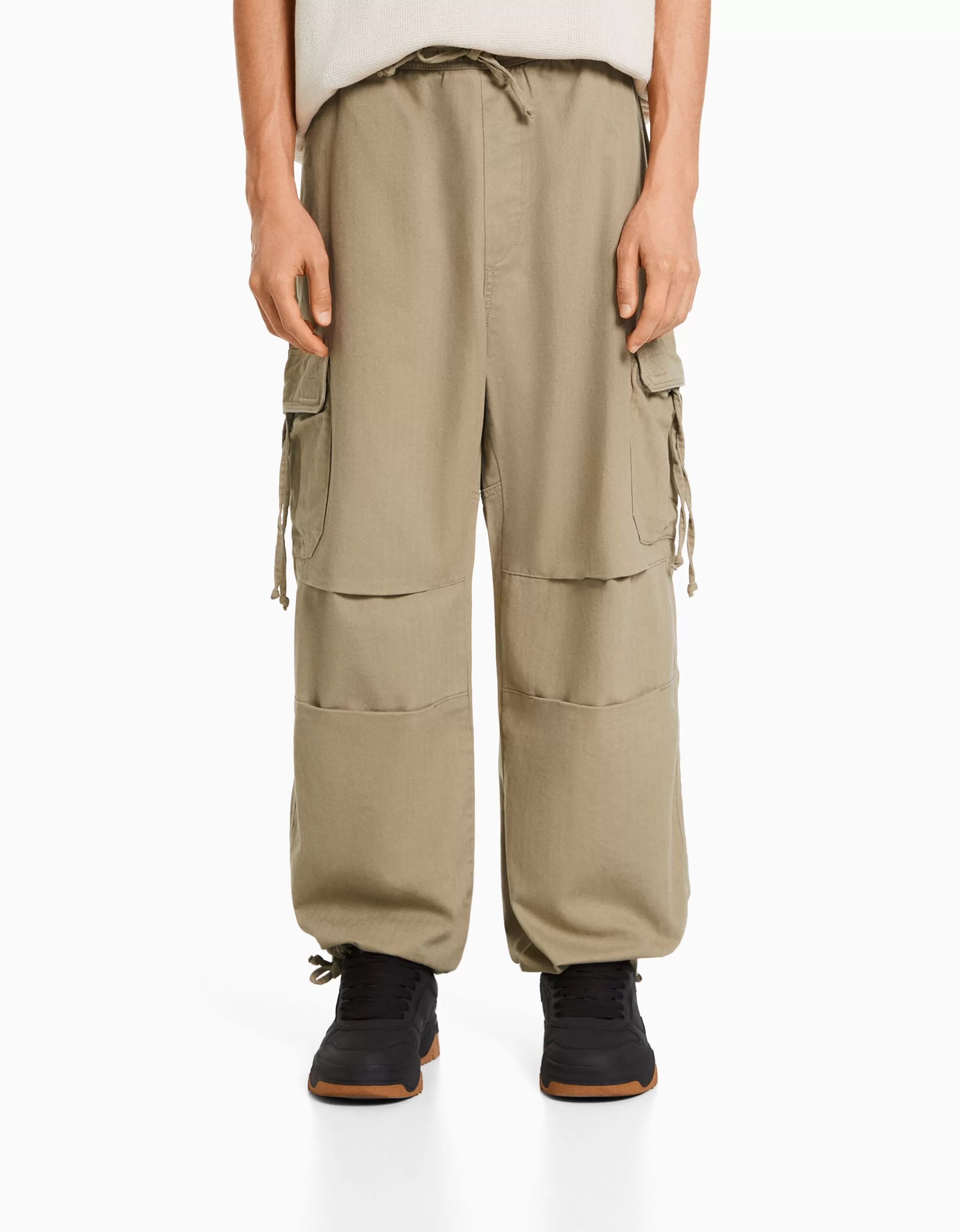 BERSHKA Vêtements*Pantalon jogger coton brodé Camel