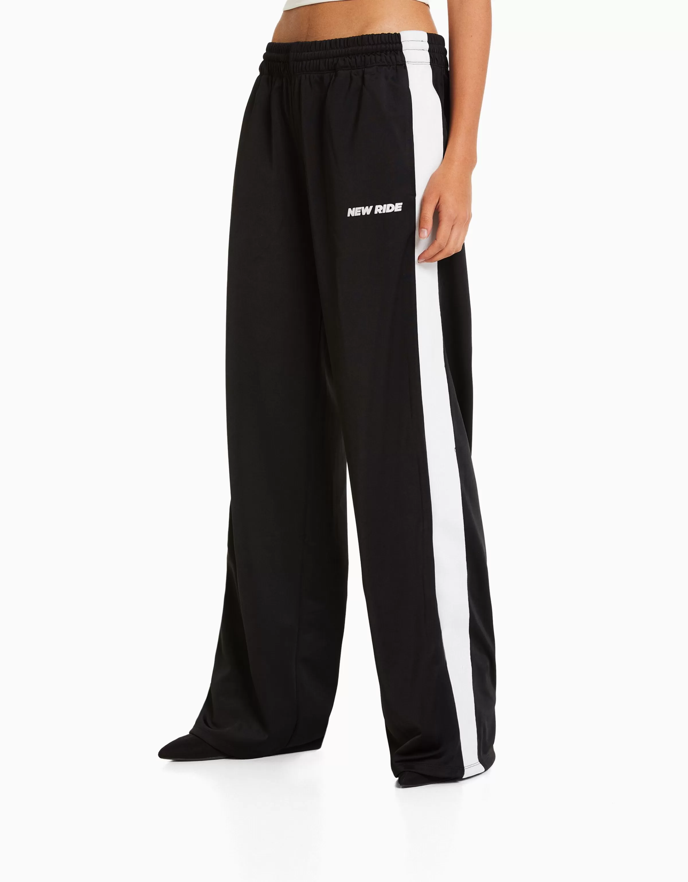 BERSHKA Vêtements*Pantalon straight bande latérale Noir