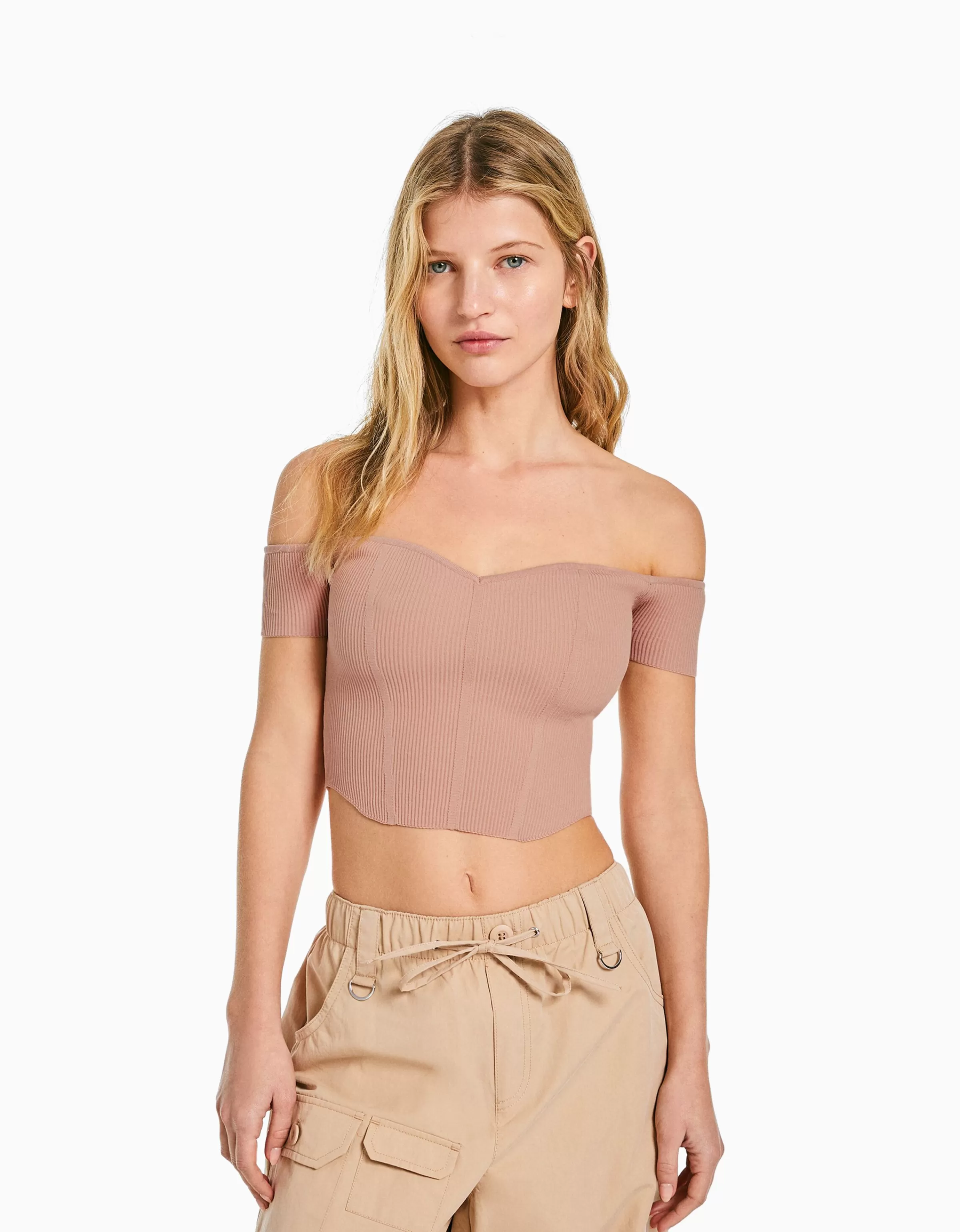 BERSHKA Tops et corsets*Pull manches courtes corset Bardot Beige