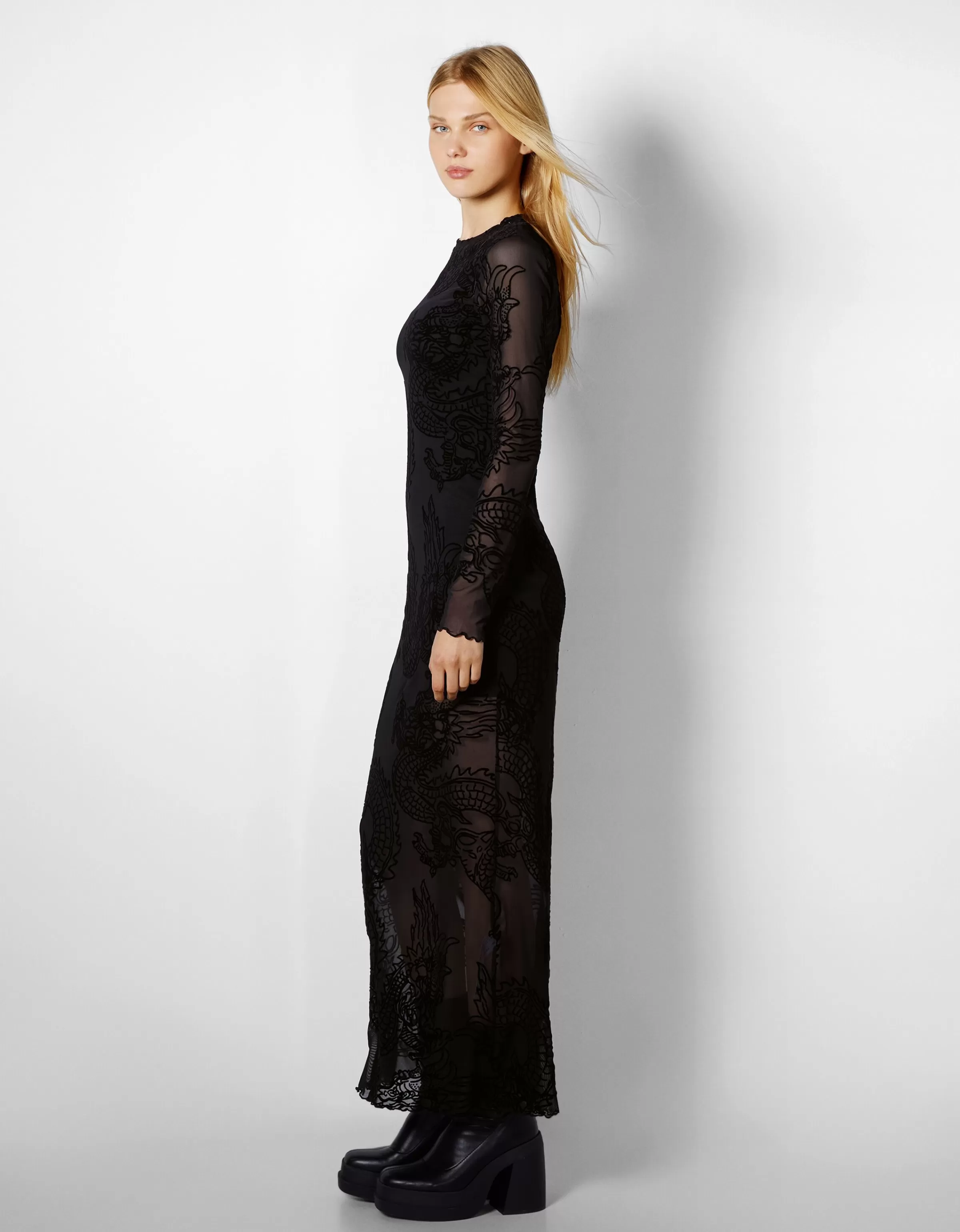 BERSHKA Robes*Robe longue manches longues tulle imprimé dragons Noir