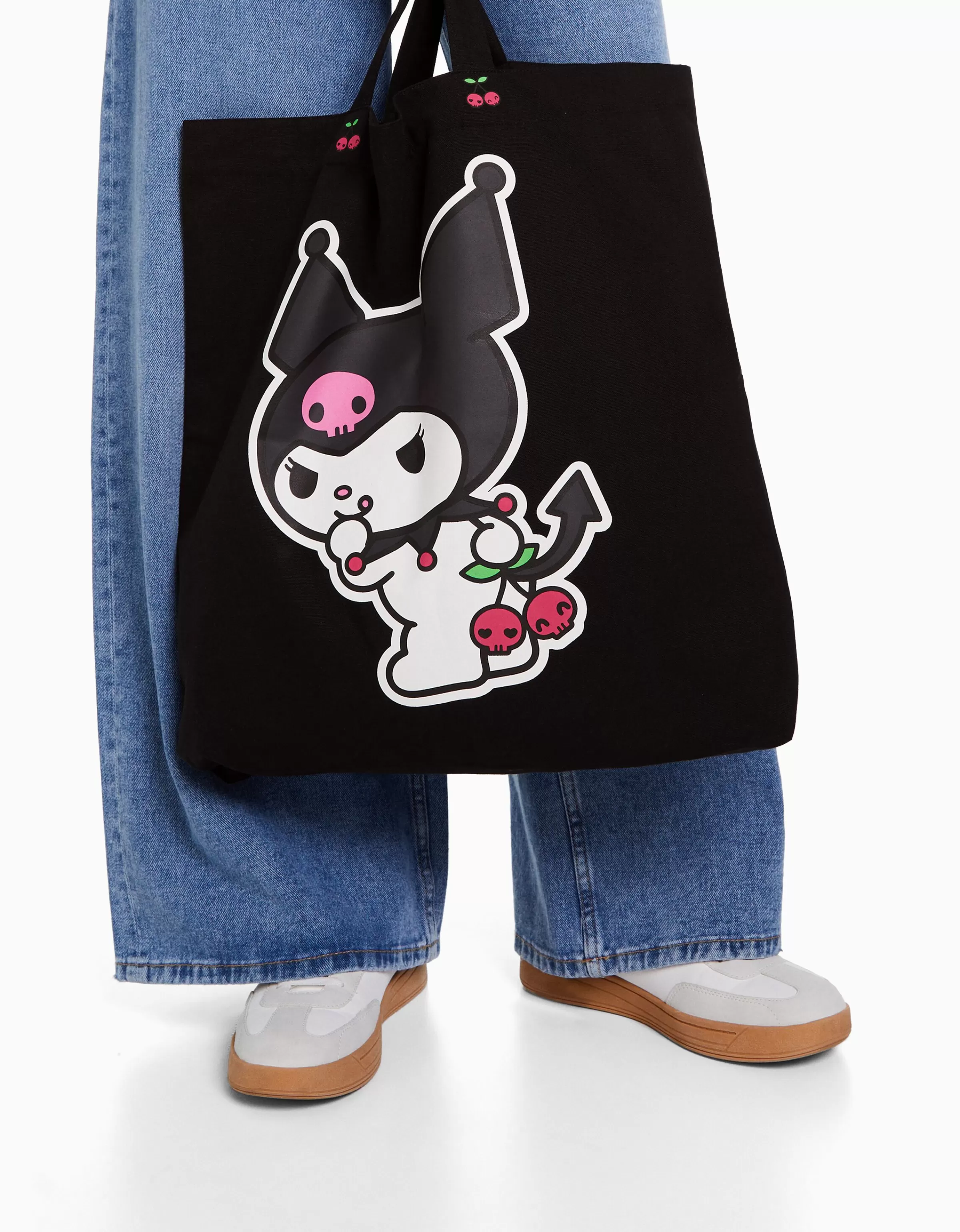 BERSHKA Cartoons*Sac cabas toile imprimé Kuromi Noir