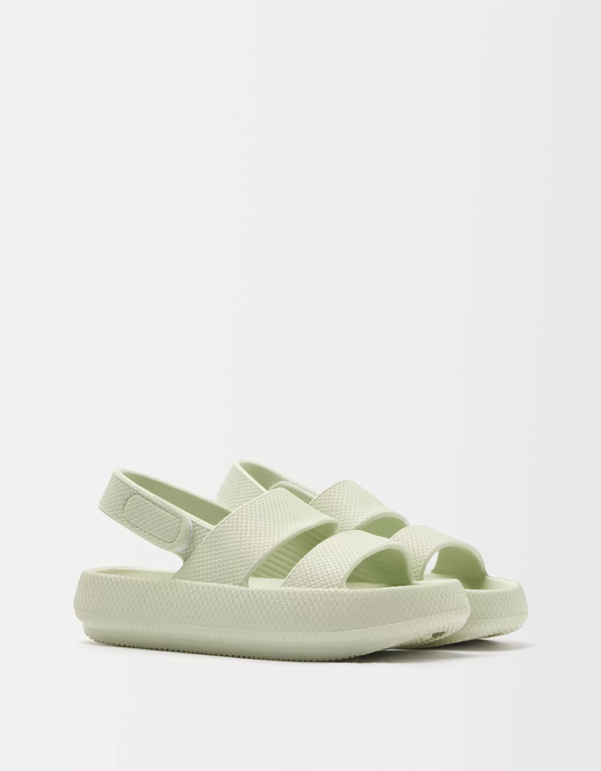 BERSHKA Sandales*Sandales plates caoutchoutées Kaki