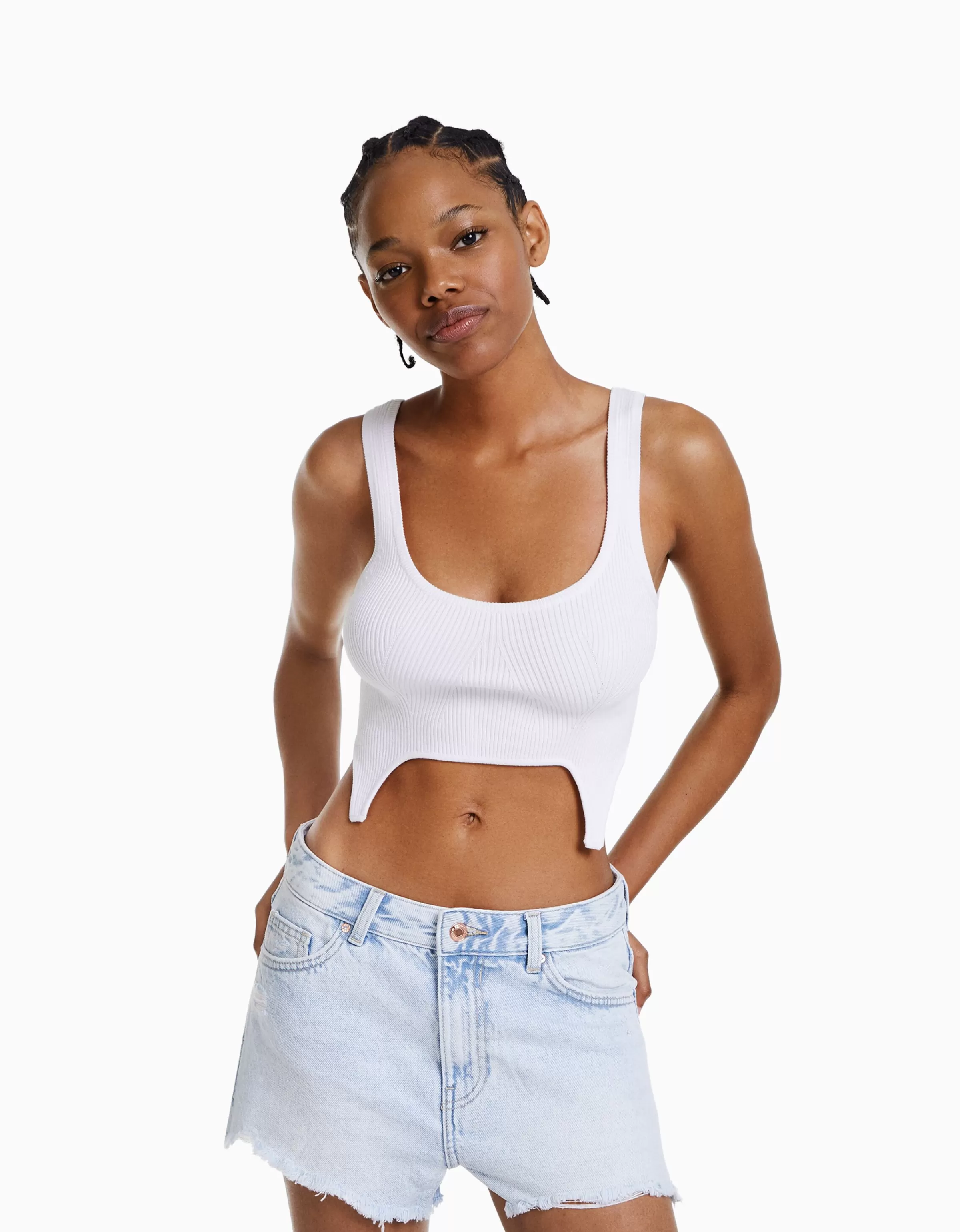 BERSHKA Shorts et bermudas*Short denim vintage déchiré Bleu clair