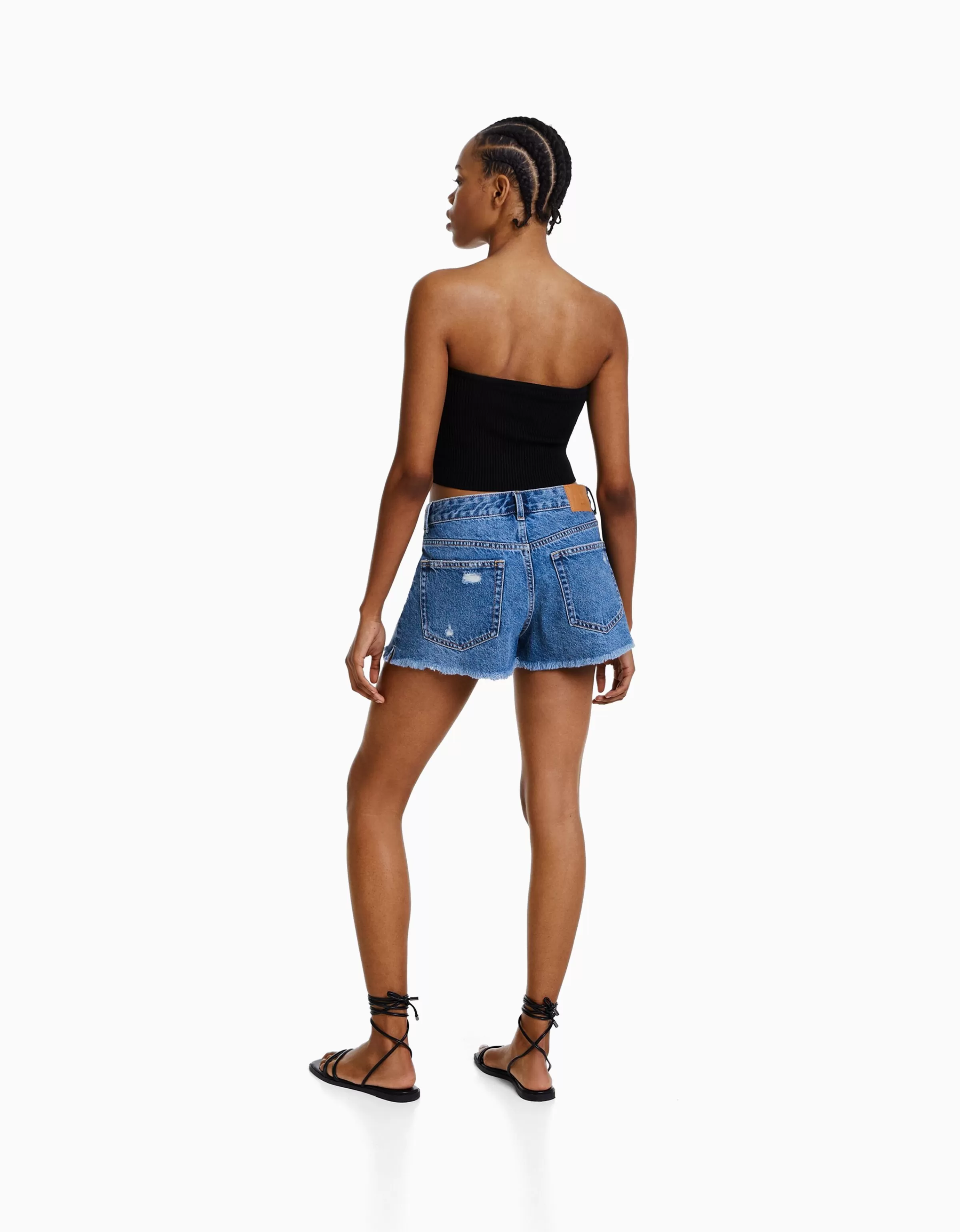 BERSHKA Shorts et bermudas*Short denim vintage déchiré Bleu clair