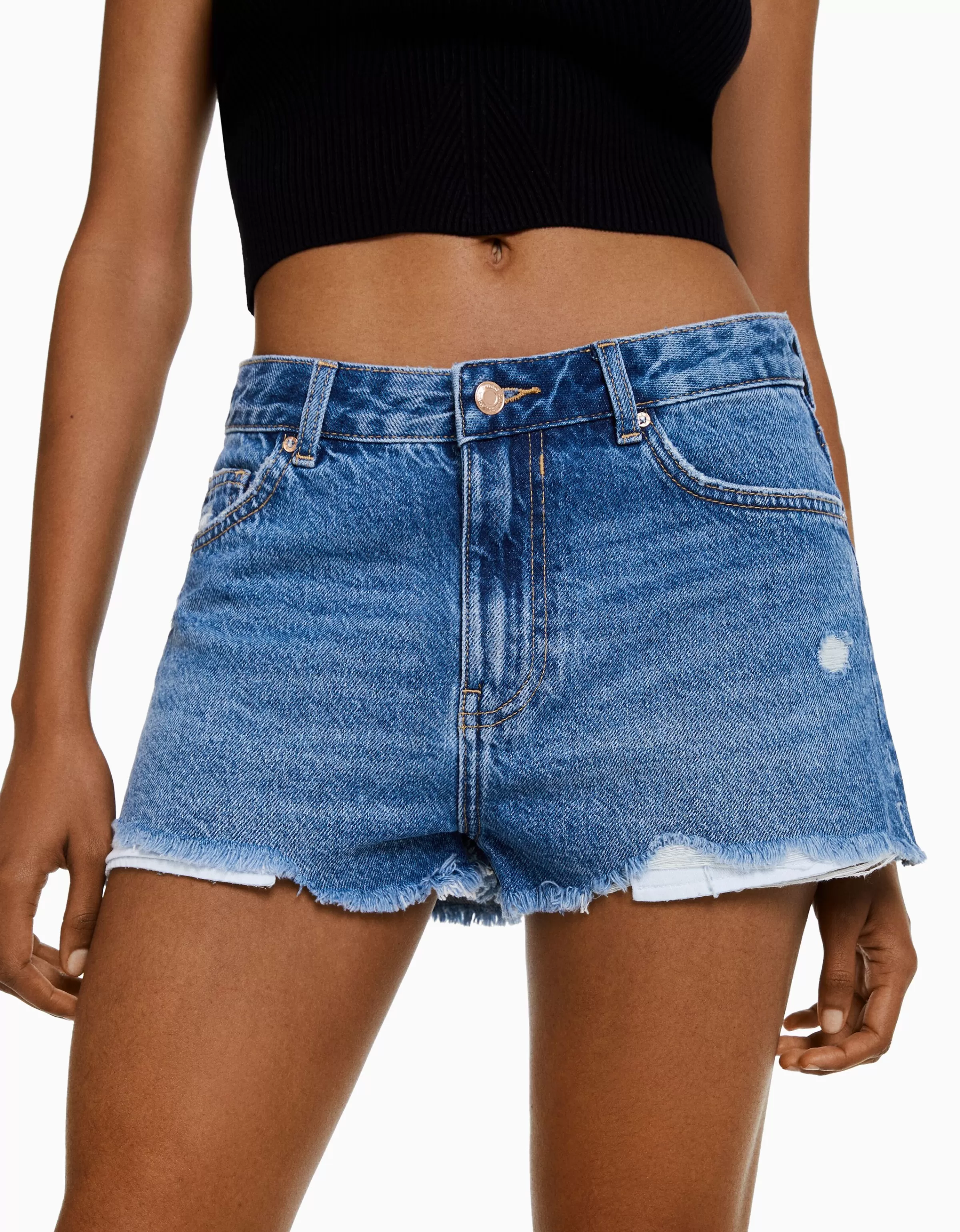 BERSHKA Shorts et bermudas*Short denim vintage déchiré Bleu clair
