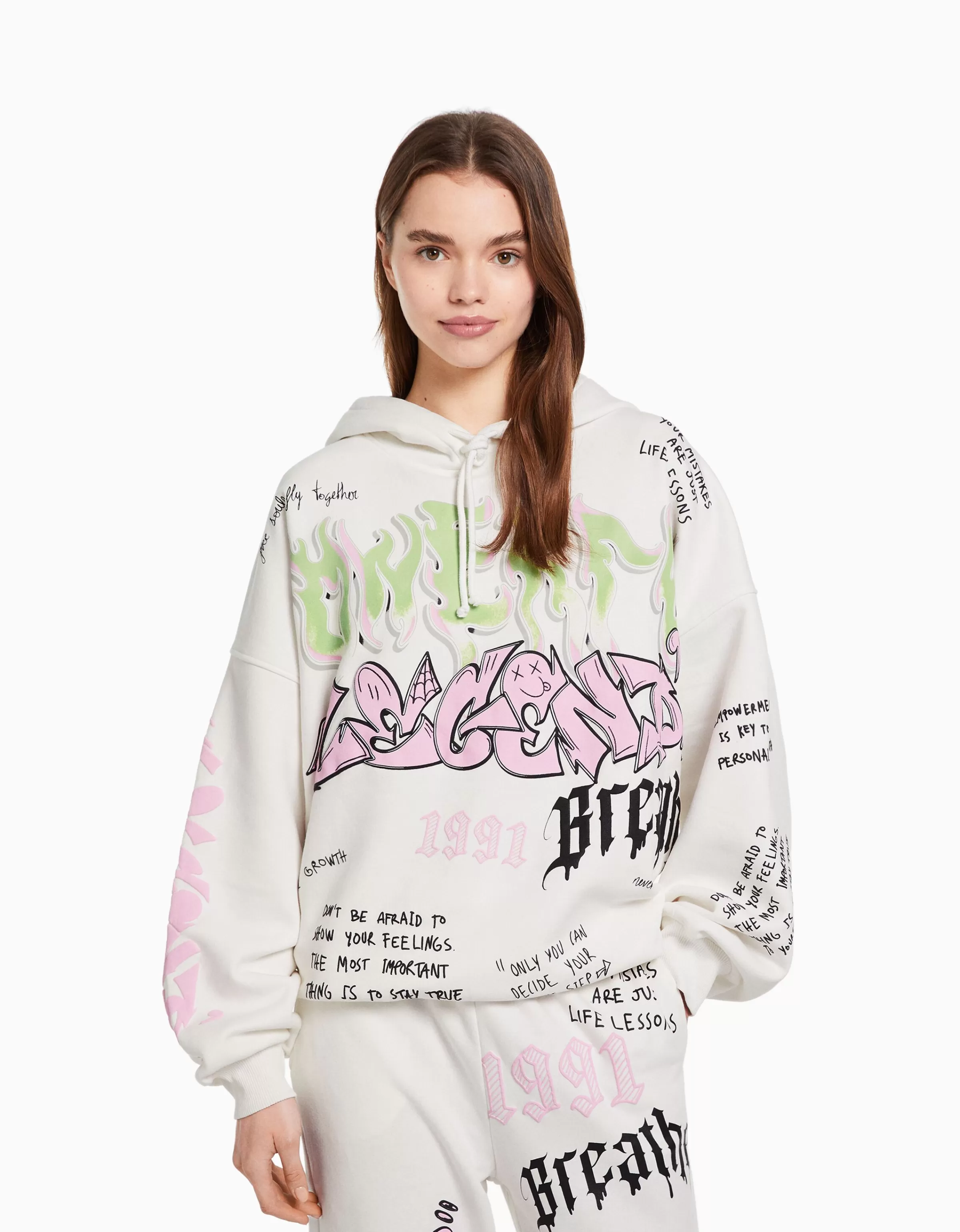 BERSHKA Survêtement*Sweat capuche imprimé Blanc cassé