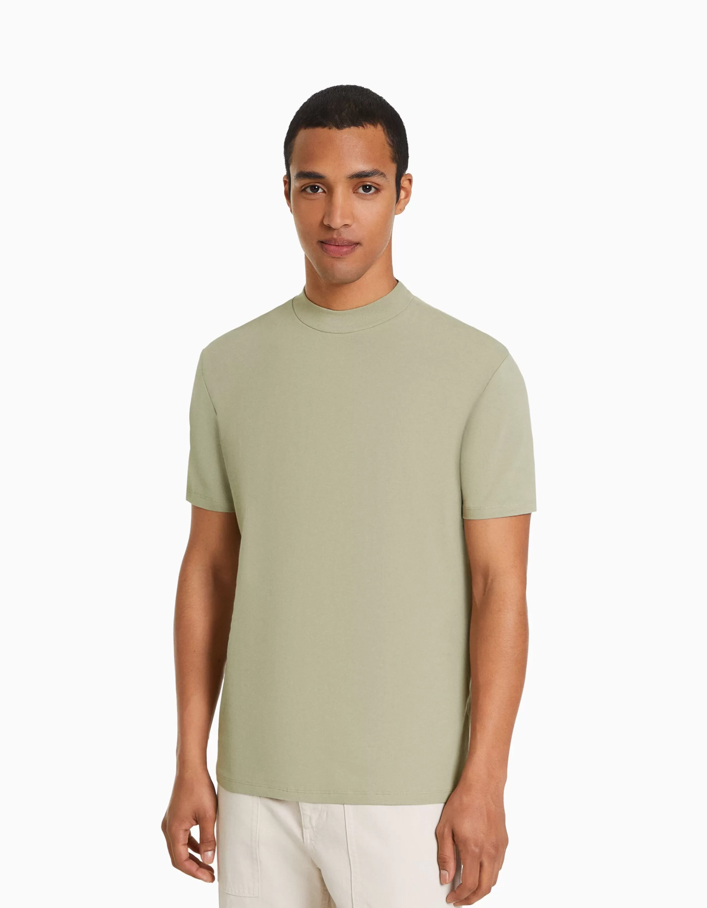 BERSHKA Vêtements*T-shirt à manches courtes et col montant Vert