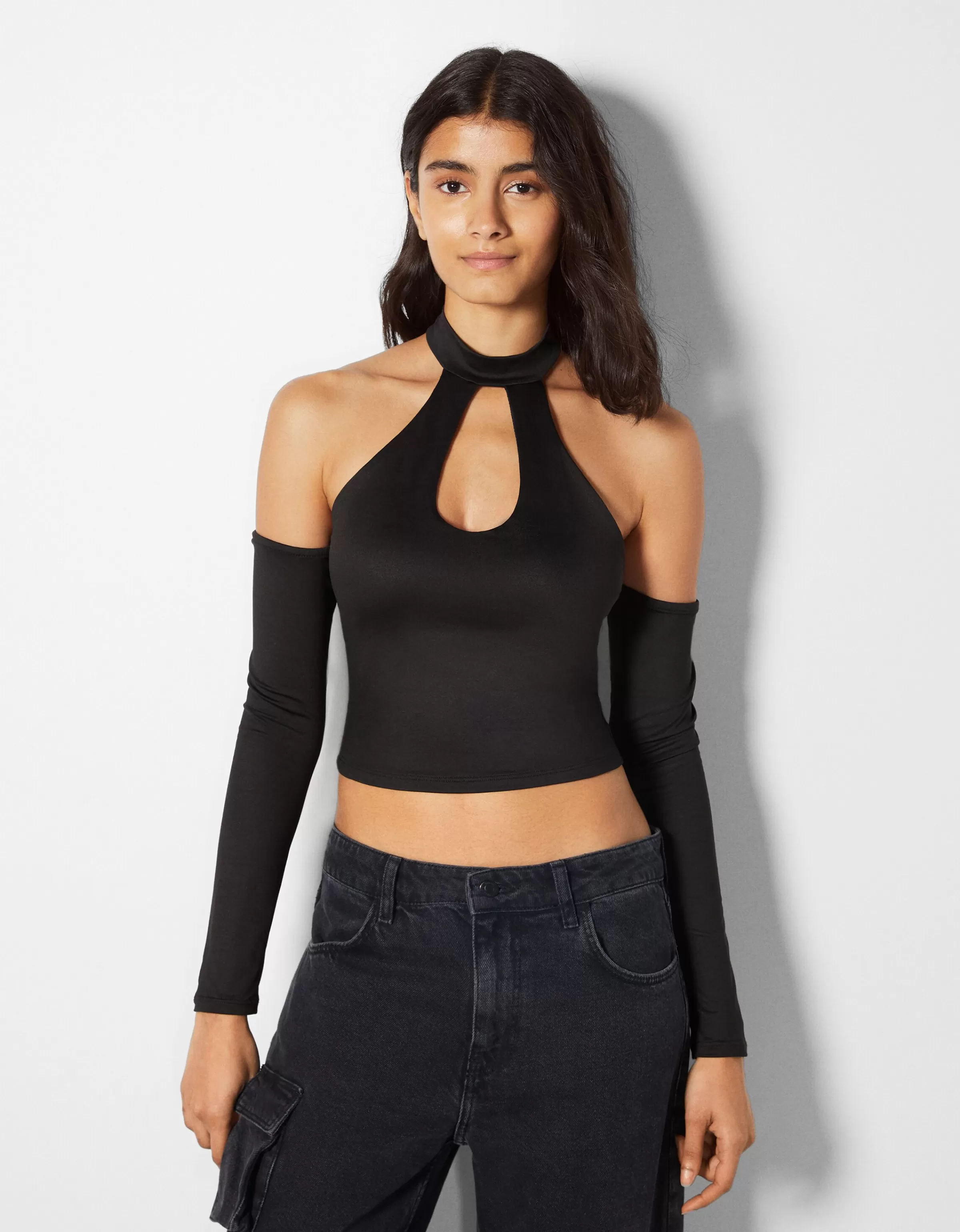 BERSHKA Tee-shirts*T-shirt à manches longues cut out Noir