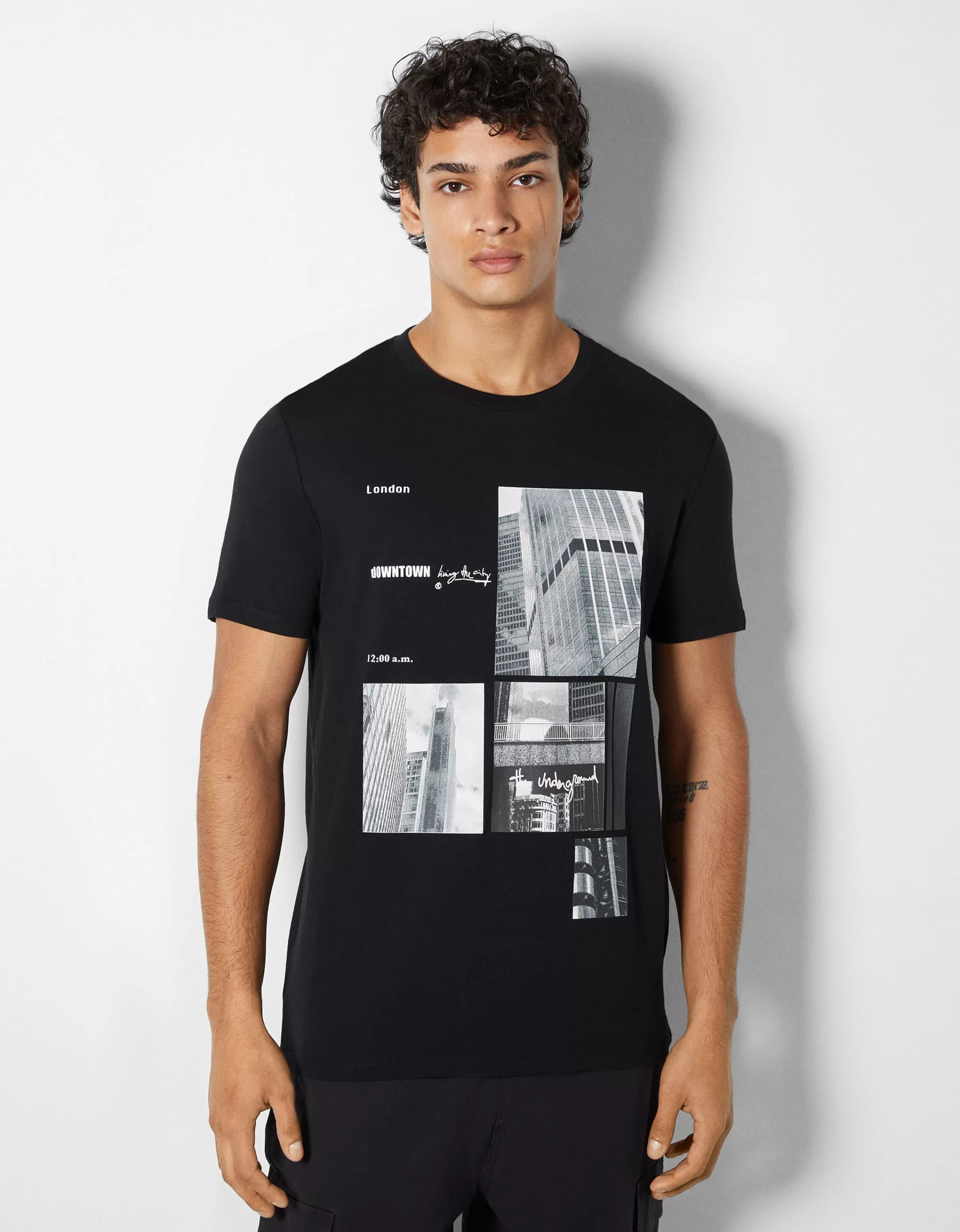 BERSHKA Tee-shirts*T-shirt manches courtes imprimé photo Blanc cassé