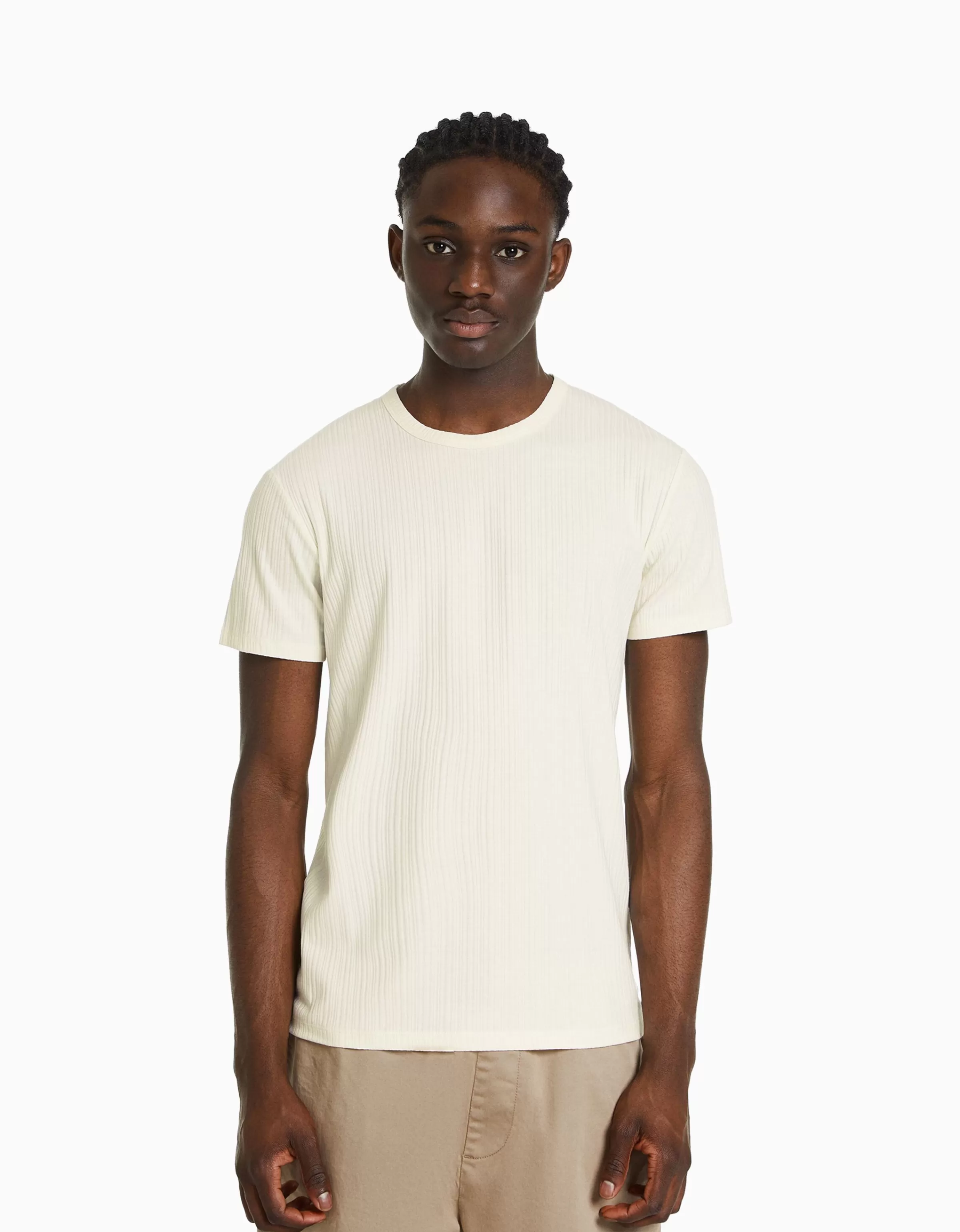 BERSHKA Vêtements*T-shirt manches courtes muscle fit maille côtelée Blanc cassé