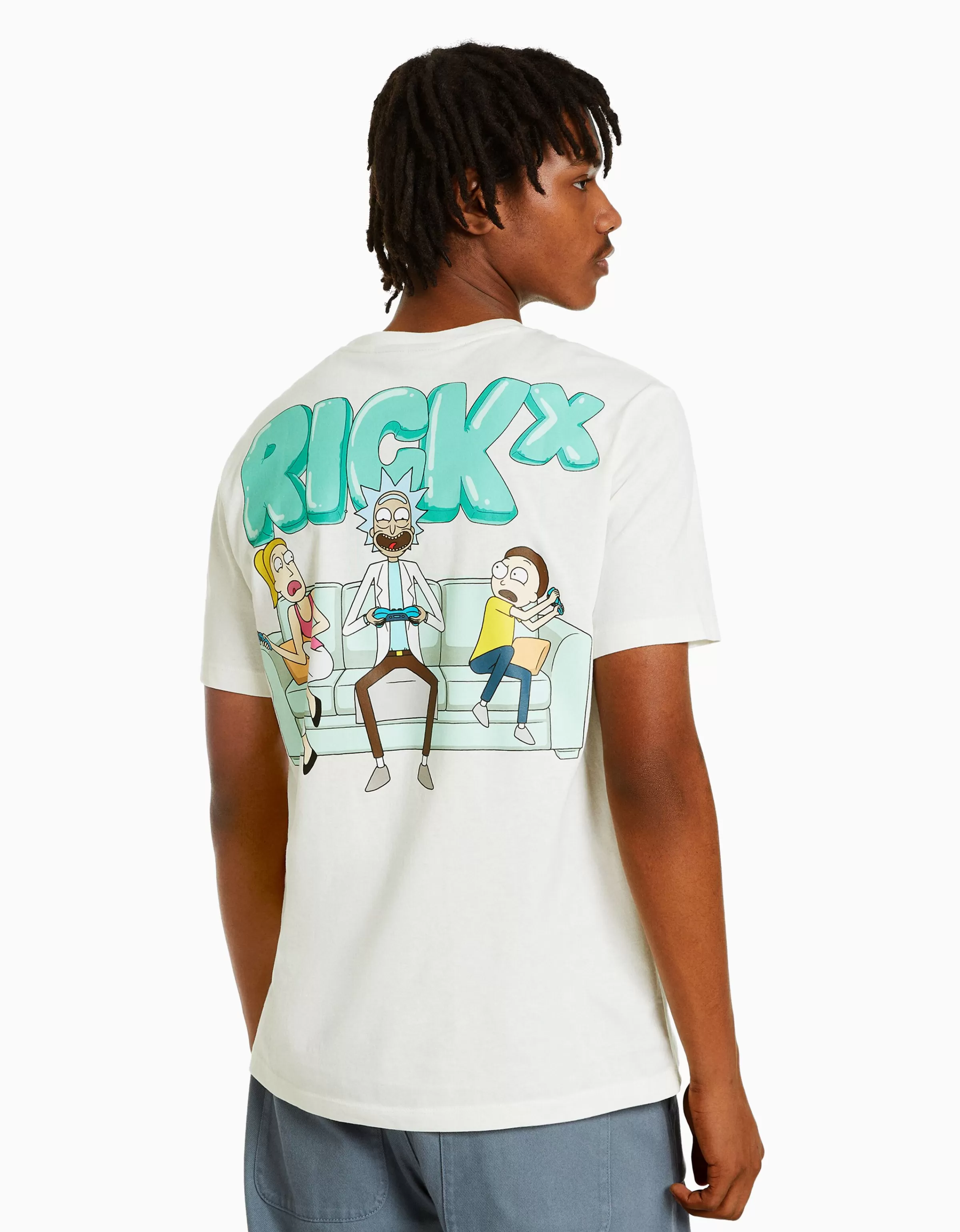 BERSHKA Vêtements*T-shirt manches courtes regular fit imprimé Rick et Morty Blanc