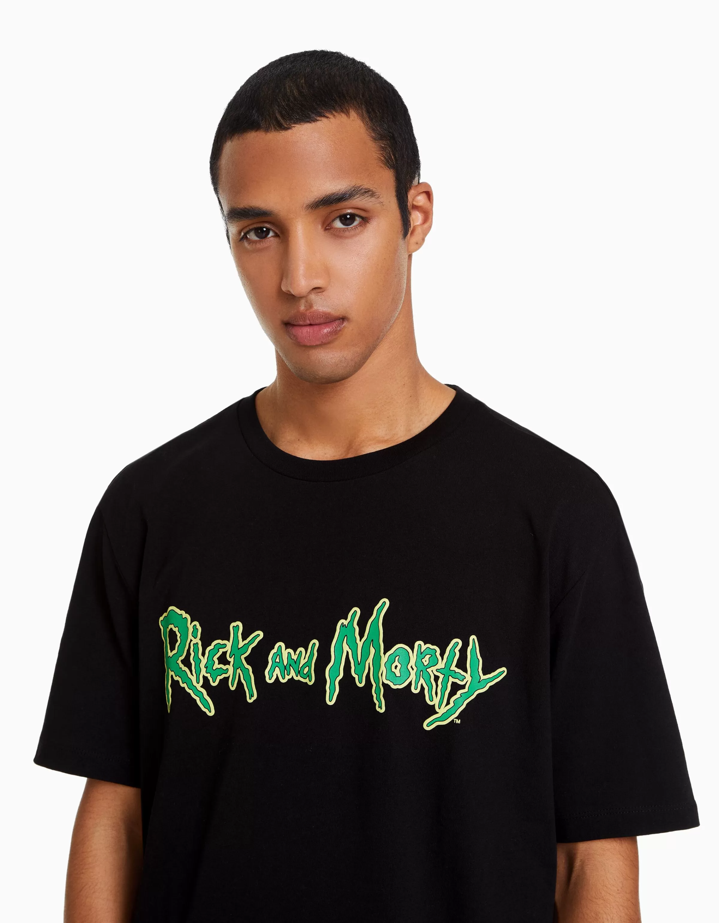 BERSHKA Vêtements*T-shirt manches courtes regular fit imprimé Rick et Morty Blanc