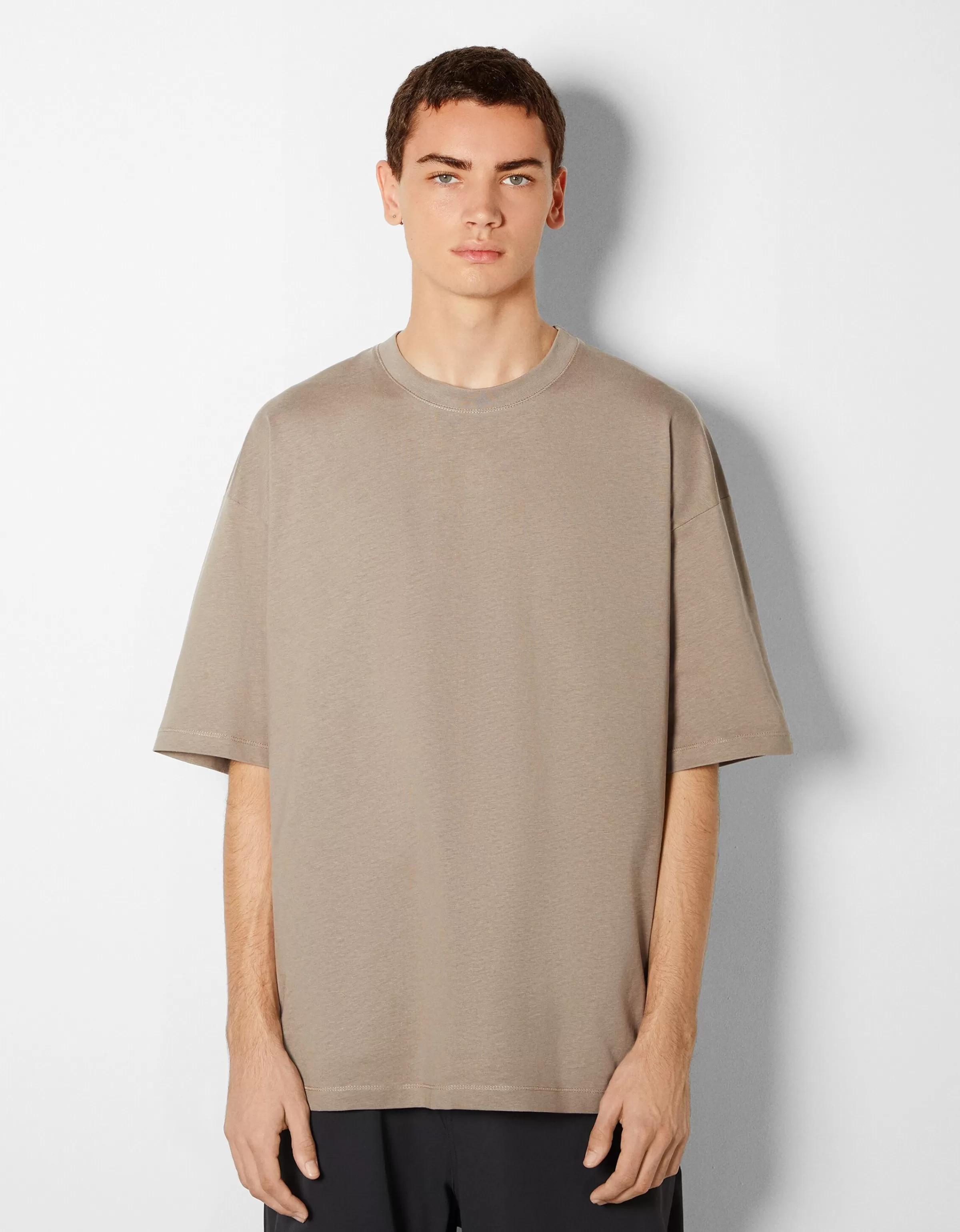 BERSHKA Vêtements*T-shirt oversize à manches courtes Gris