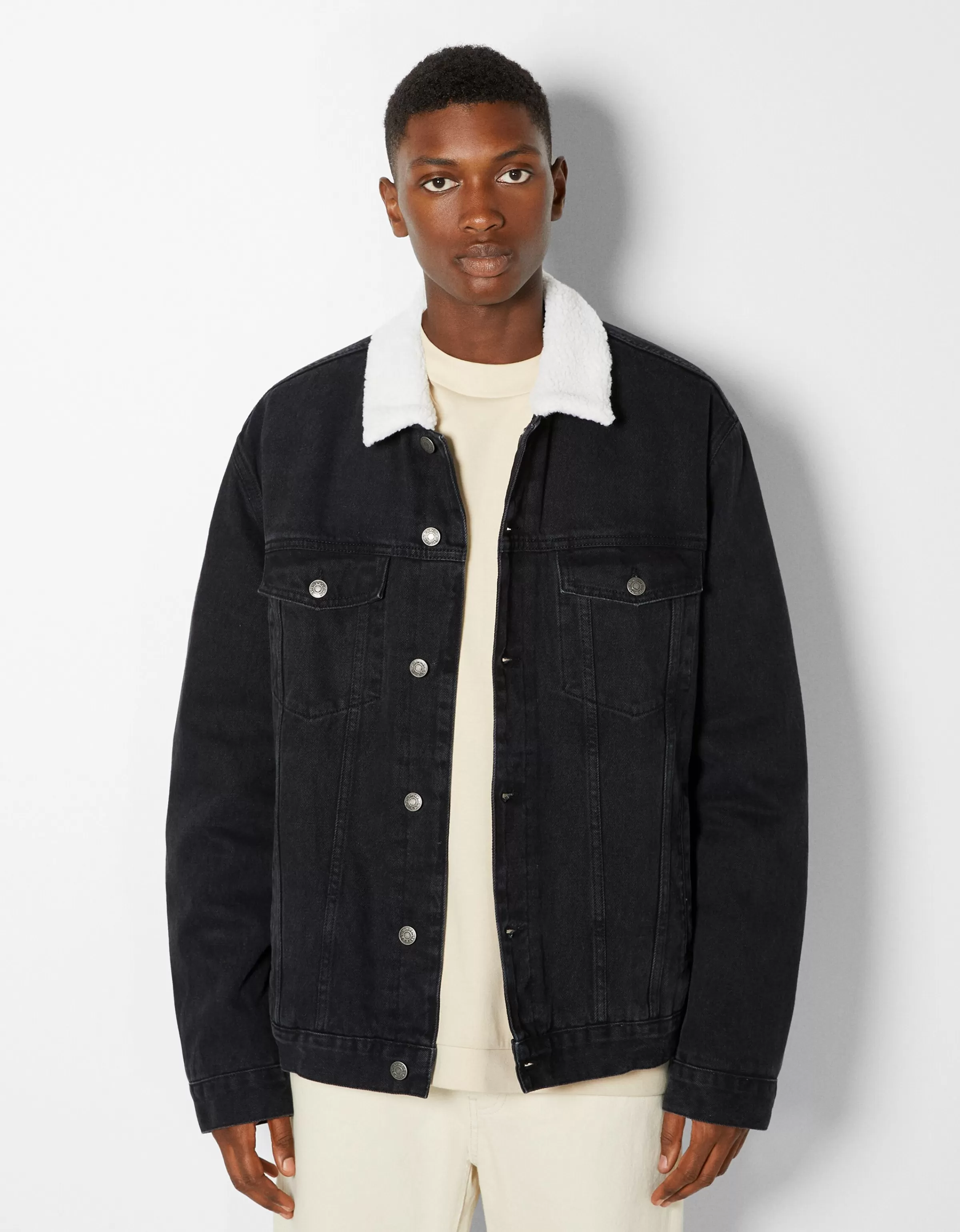 BERSHKA Blousons et manteaux*Veste en jean doublure polaire Bleu