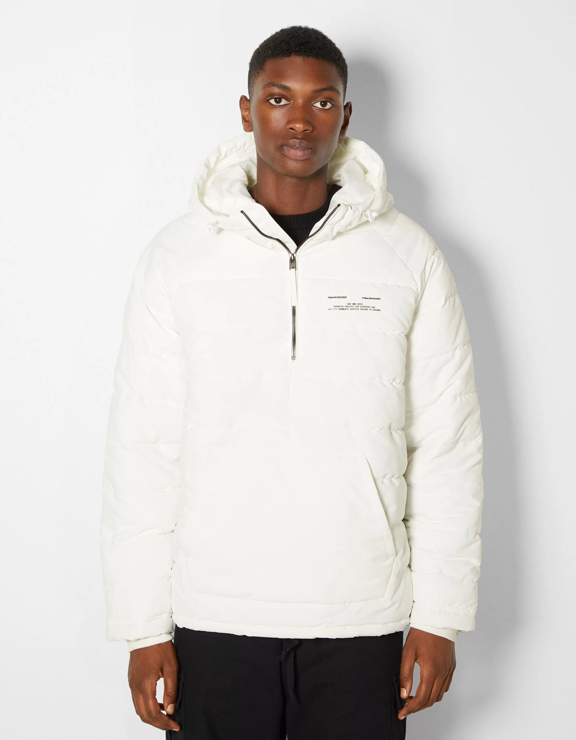 BERSHKA Blousons et manteaux*Veste kangourou matelassée Blanc